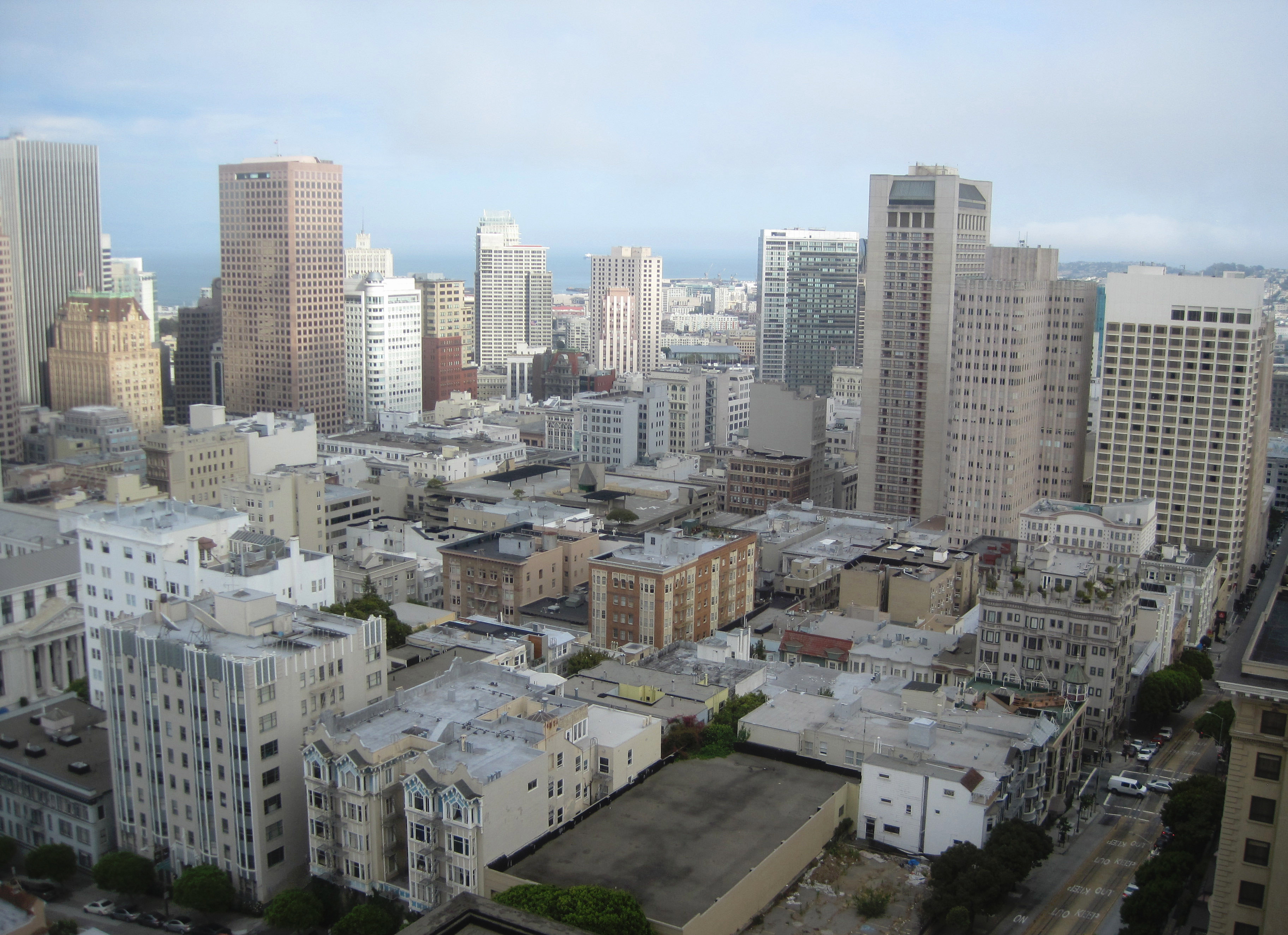 Американские дипломатические представительства в россии. Уличные беспорядки в сша. Старый заброшенный парк диснейленд. Почему закрыли сша. Диснейленд парк сша заброшенный.