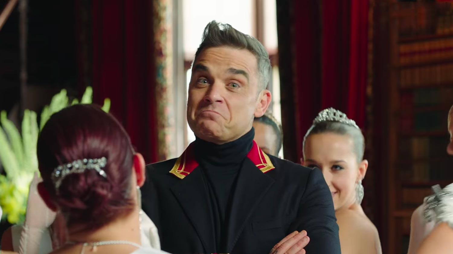 <p>Кадр видео &ldquo;<a href="https://www.youtube.com/watch?v=CN0w-jNKyUg" target="_blank">Robbie Williams | Party Like A Russian - Official Video Teaser</a>&rdquo;. Скриншот &copy; L!FE</p>