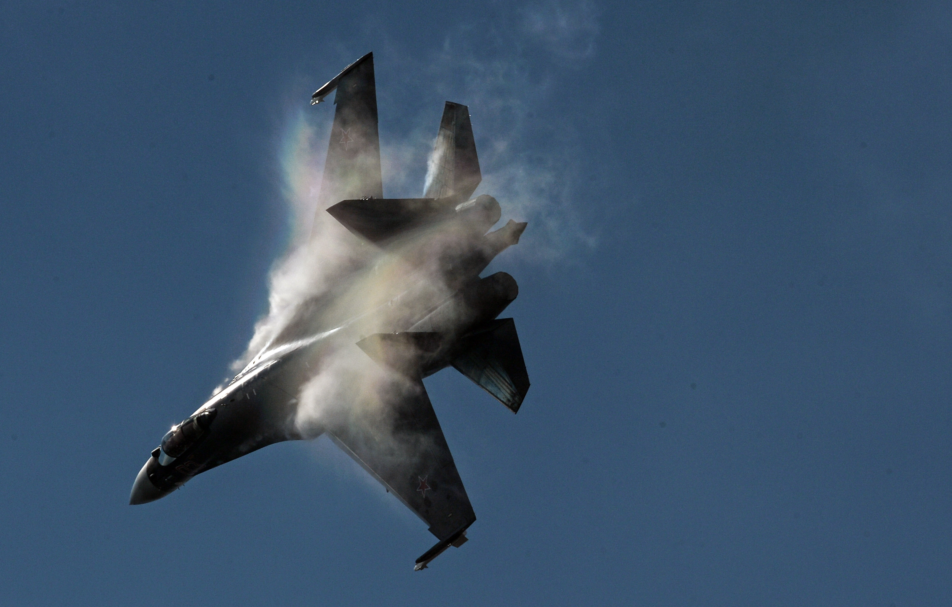 Включи истребителя. Истребитель Су-35. Су-35 высший пилотаж. Самолет утенок Су 35. Самолёты военные России Су 35.