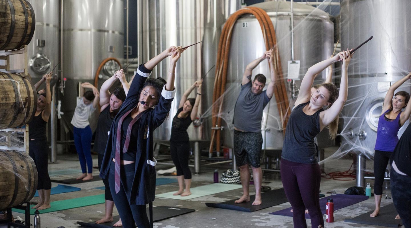 Фото: &copy; facebook.com/Circle Brewing Company&lrm;Harry Potter Inspired Beer Yoga 2.0 - Pints &amp; Poses