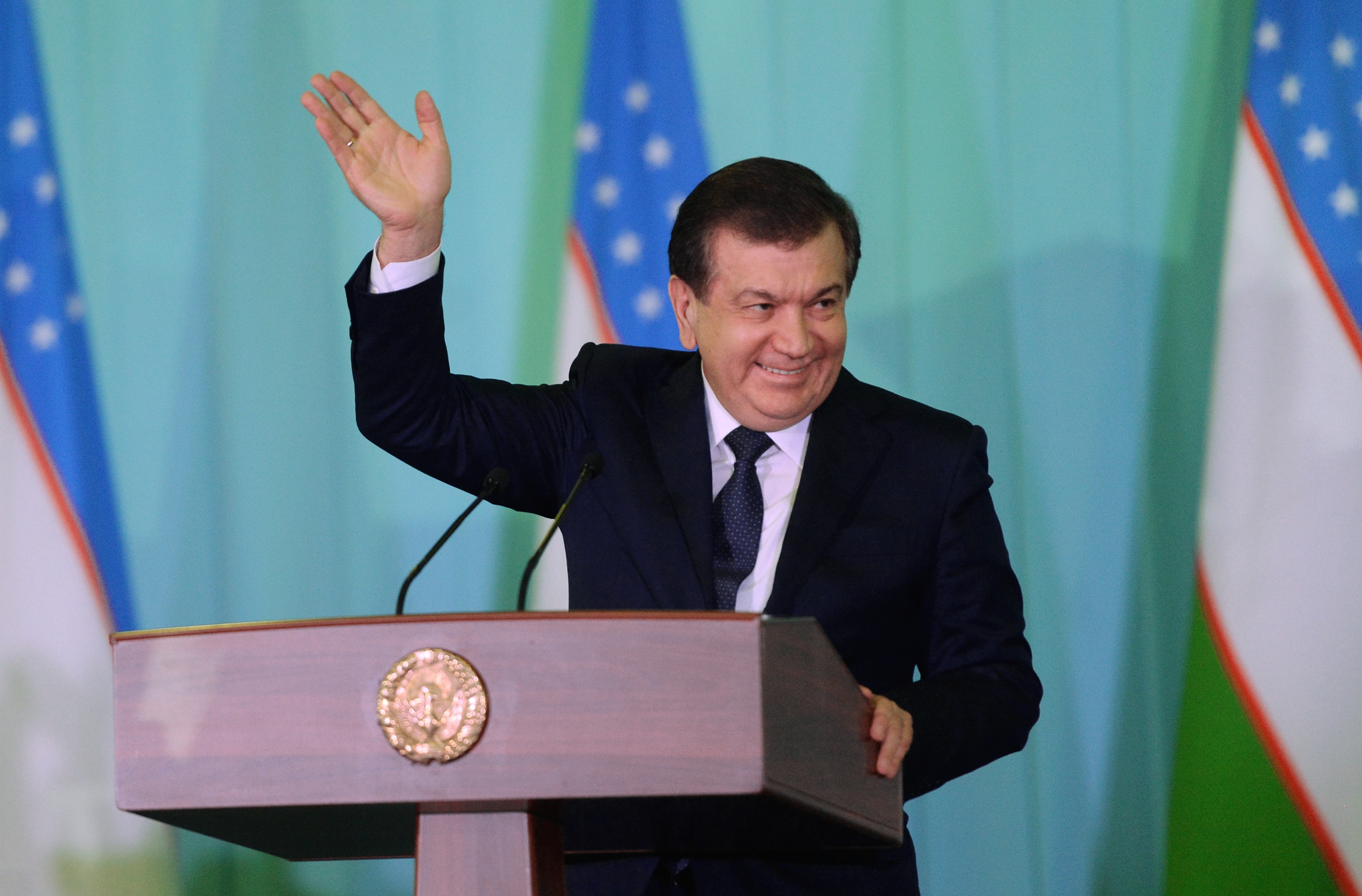 Sh mirziyoyev. Шавкат Миромонович Мирзияев портрет.