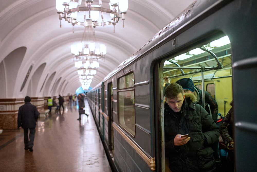 Что за мониторы стоят в вагонах метро