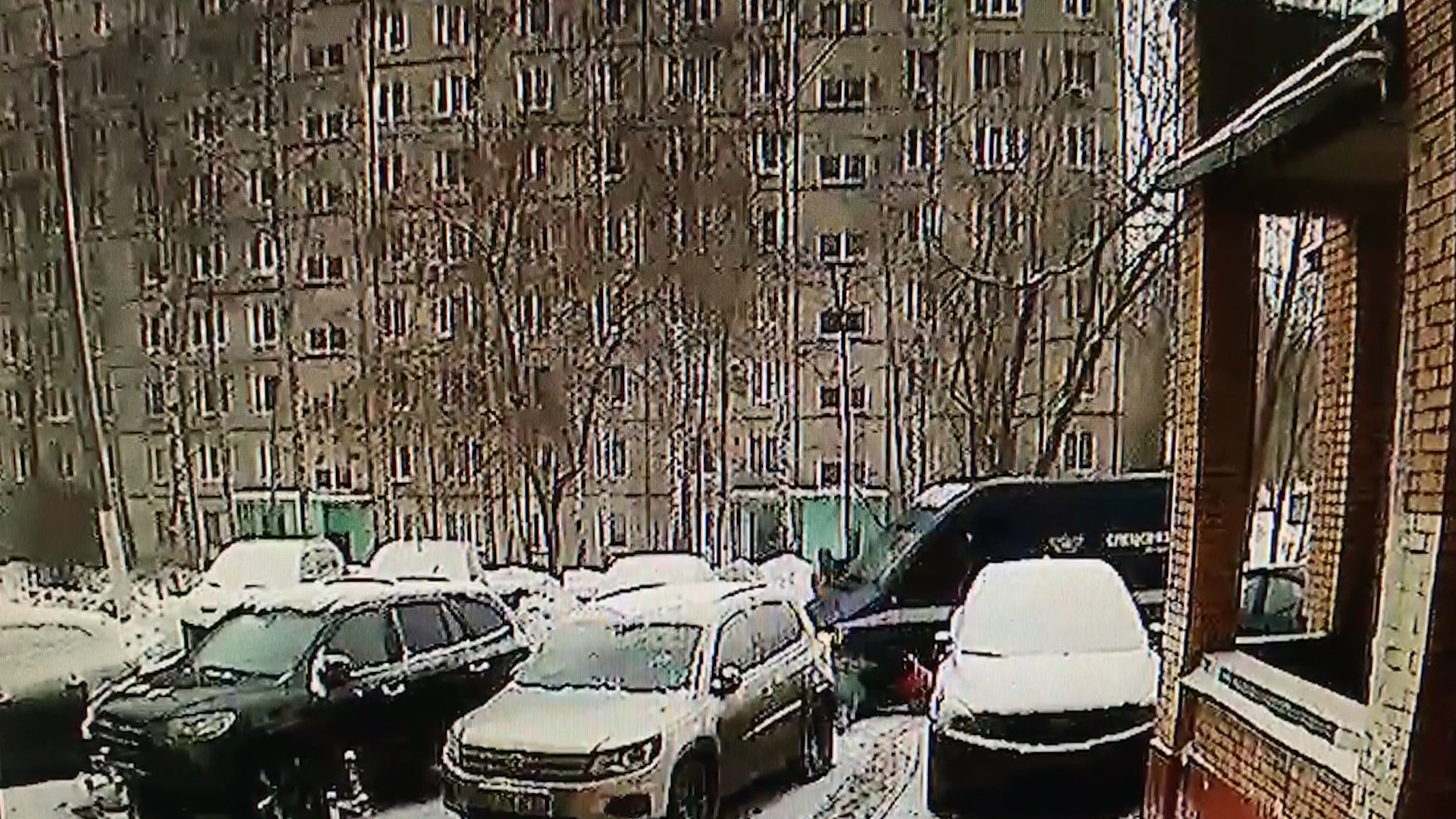 Первые видео нападения на крокус. Нападение на инкассаторов в Москве на улице Римского Корсакова.