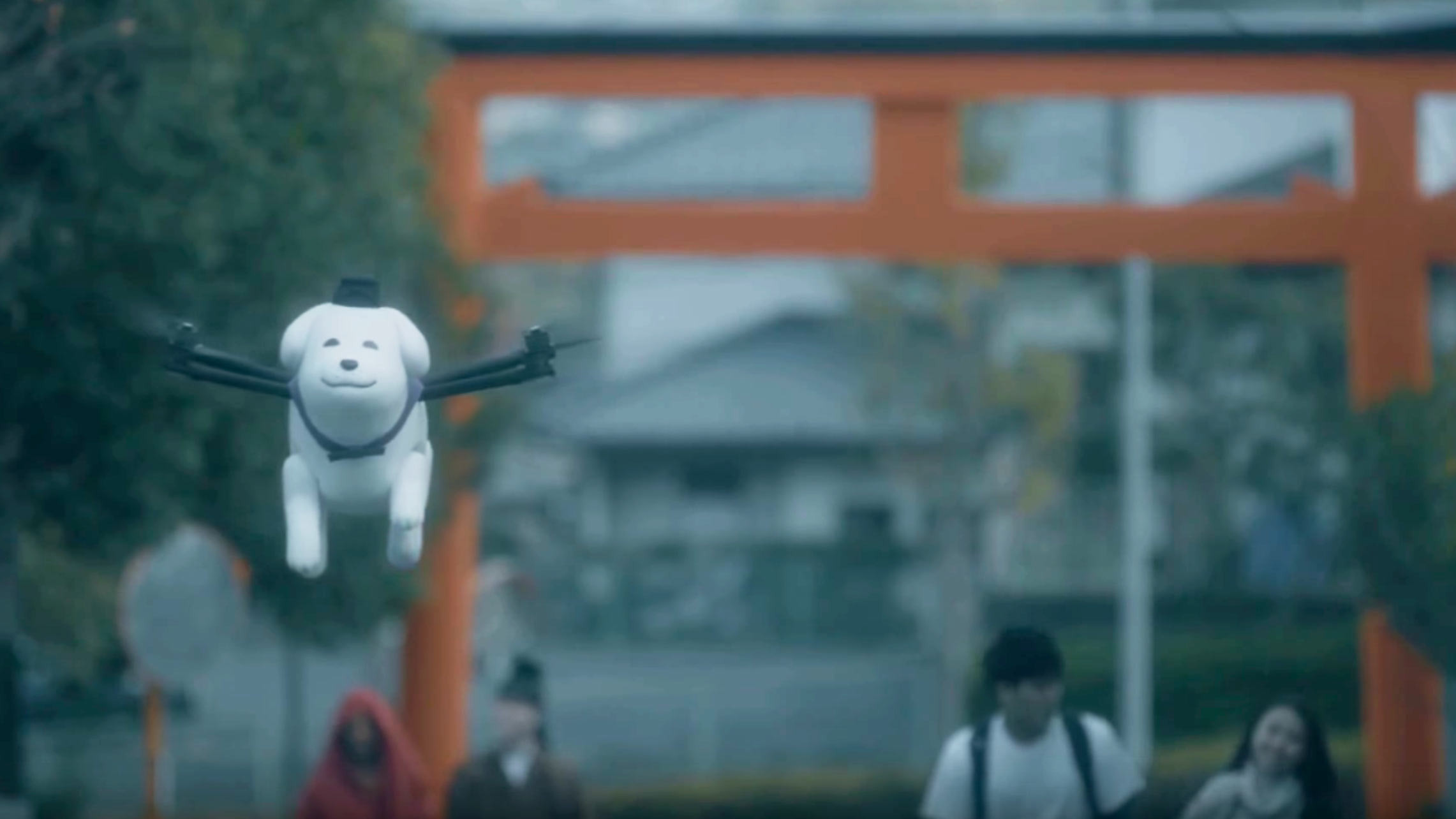 Кадр видео&nbsp;Yukimaru Skywalker Takes a Stroll - The World's First Character Mascot Drone!. Скриншот &copy; L!FE