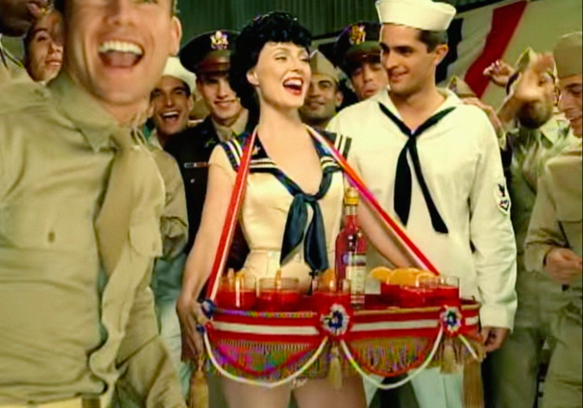 Кадр видео&nbsp;CAguileraVEVO/ Скриншот &copy; L!FE