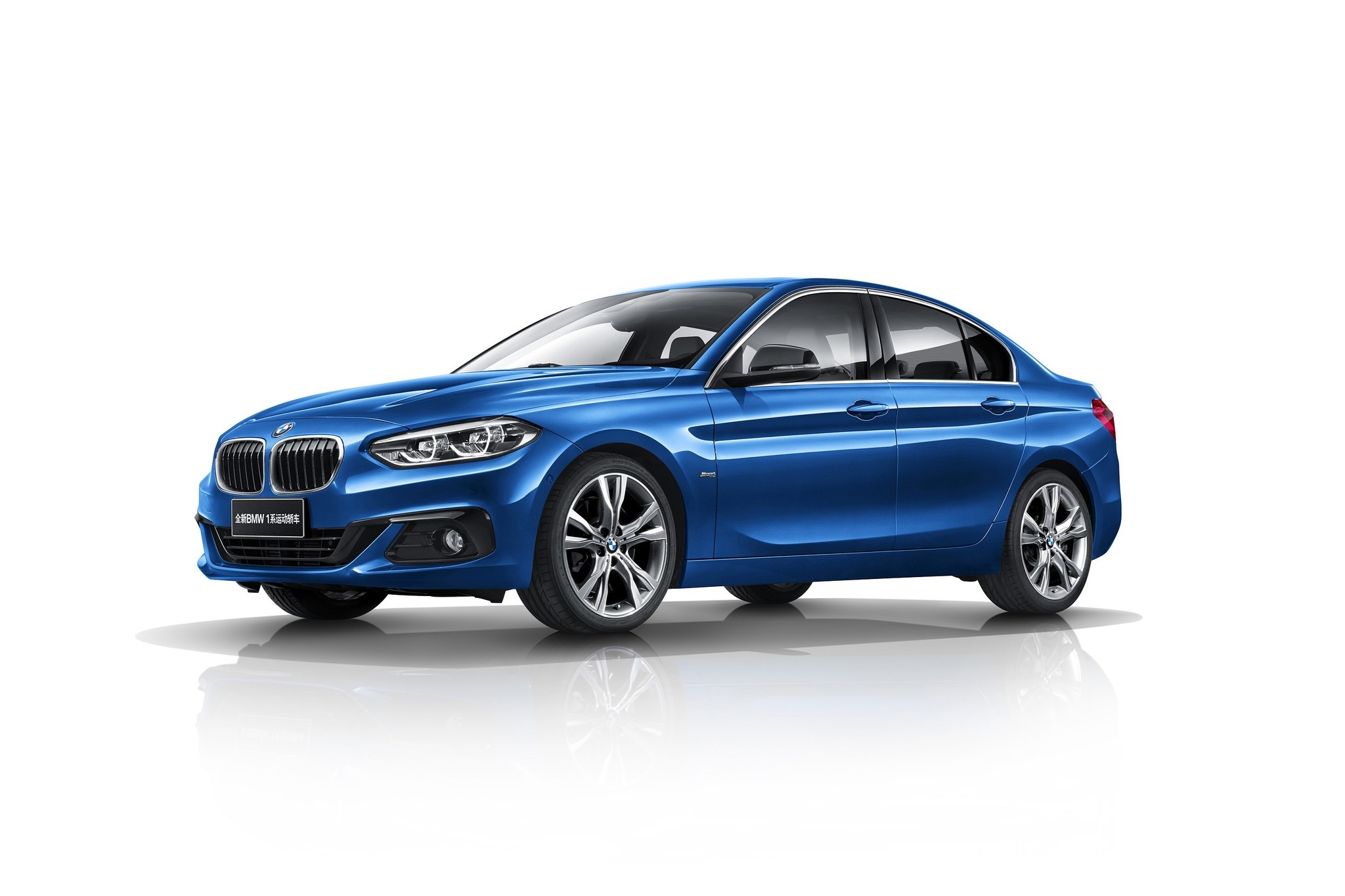 Седан BMW 1 Series дебютировал в Китае