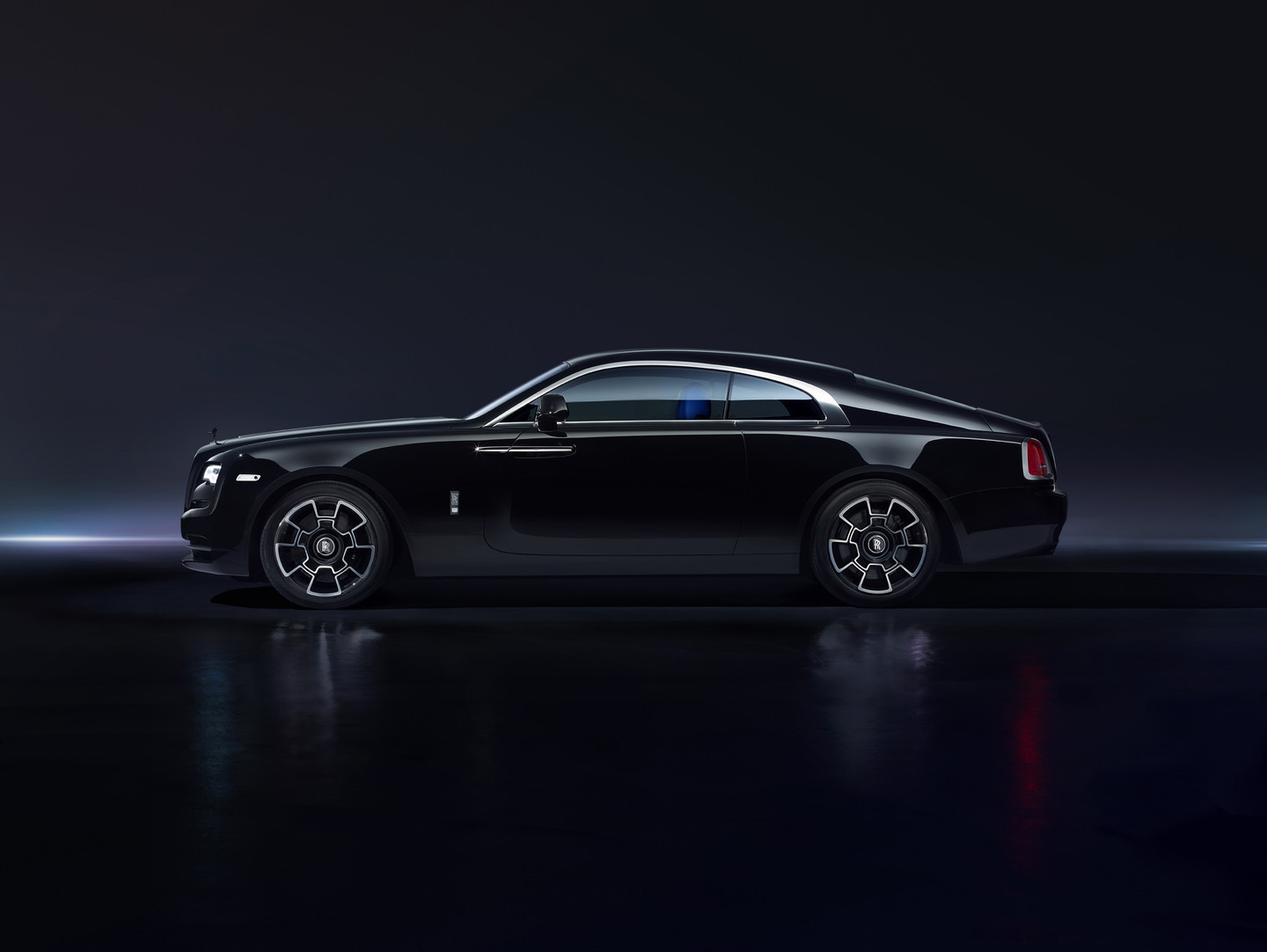 <p><span>Rolls-Royce Wraith Black Badge. Фото: © Rolls-Royce</span></p>