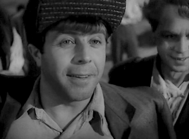 Кадр из фильма "Город на заре" (1958)
