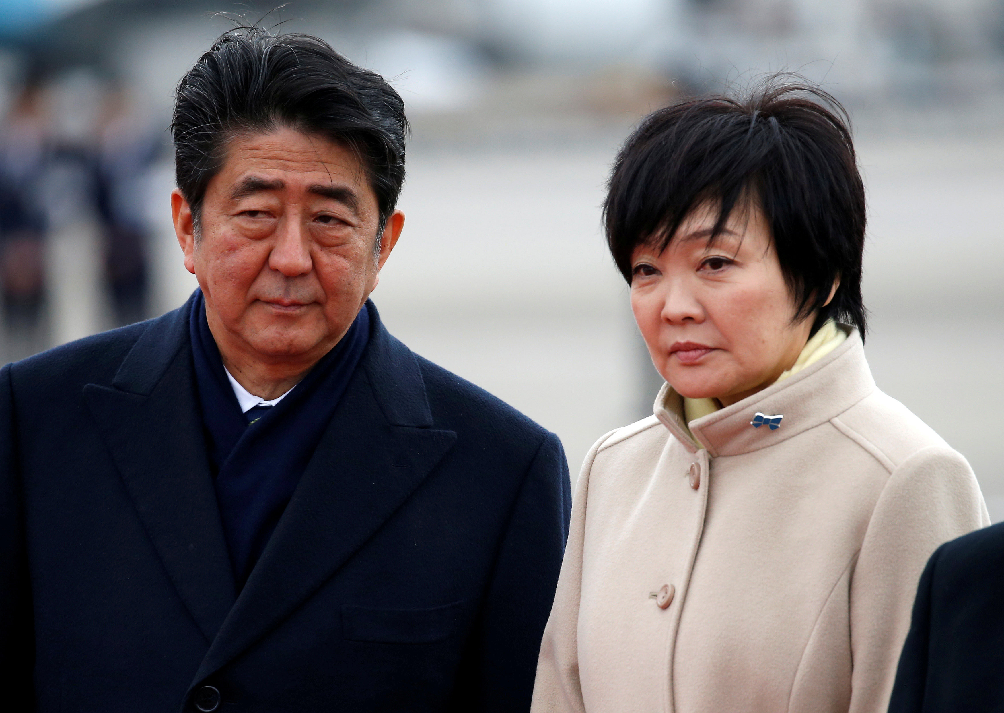 Японские wife. Синдзо Абэ Акиэ. Синдзо Абэ с женой. Жена премьер-министра Японии Акиэ Абэ. Акиэ Мацузаки.