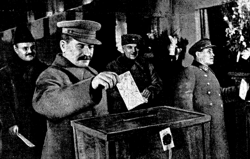 Сталин, Молотов, Ворошилов и Ежов на выборах 1937 года. Фото: &copy; wikipedia.org/