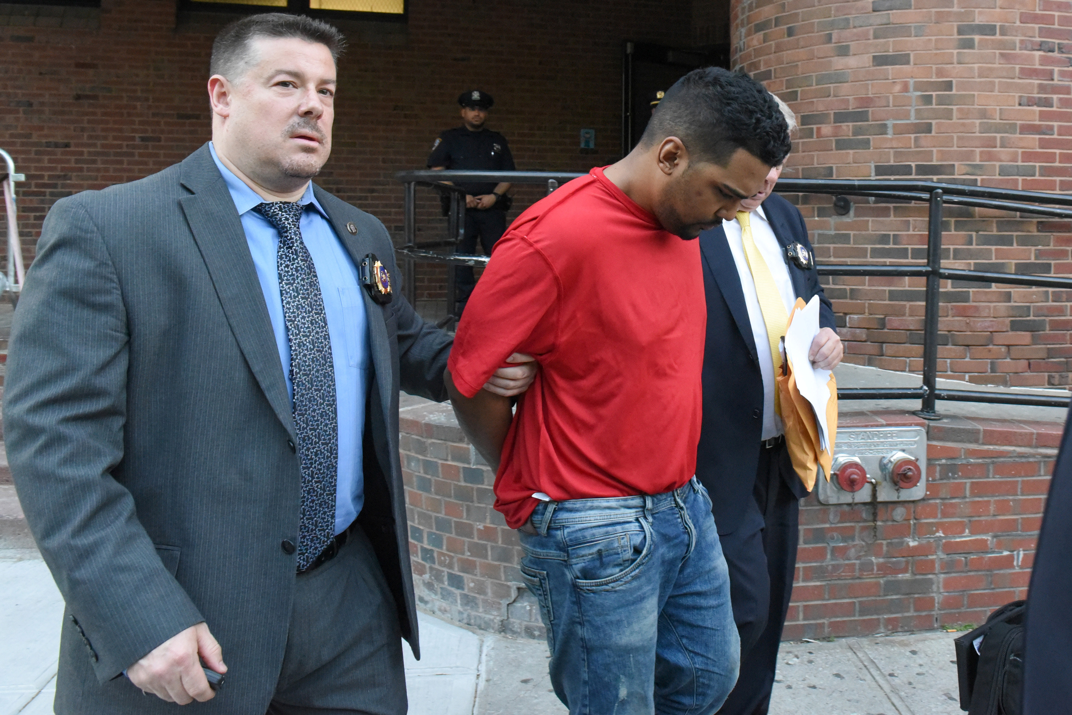 Задержание Рикардо Рохаса - водителя, наехавшего на пешеходов в Нью-Йорке. Фото:REUTERS/Stephanie Keith