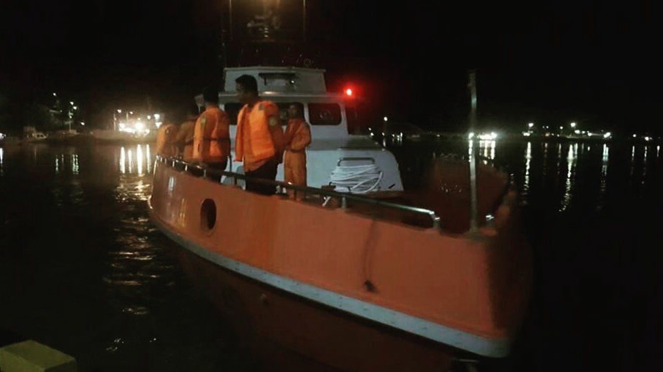 Сотрудники национальной морской полиции Индонезии проводят поисково-спасательную операцию. Фото:&nbsp;cgtn.com