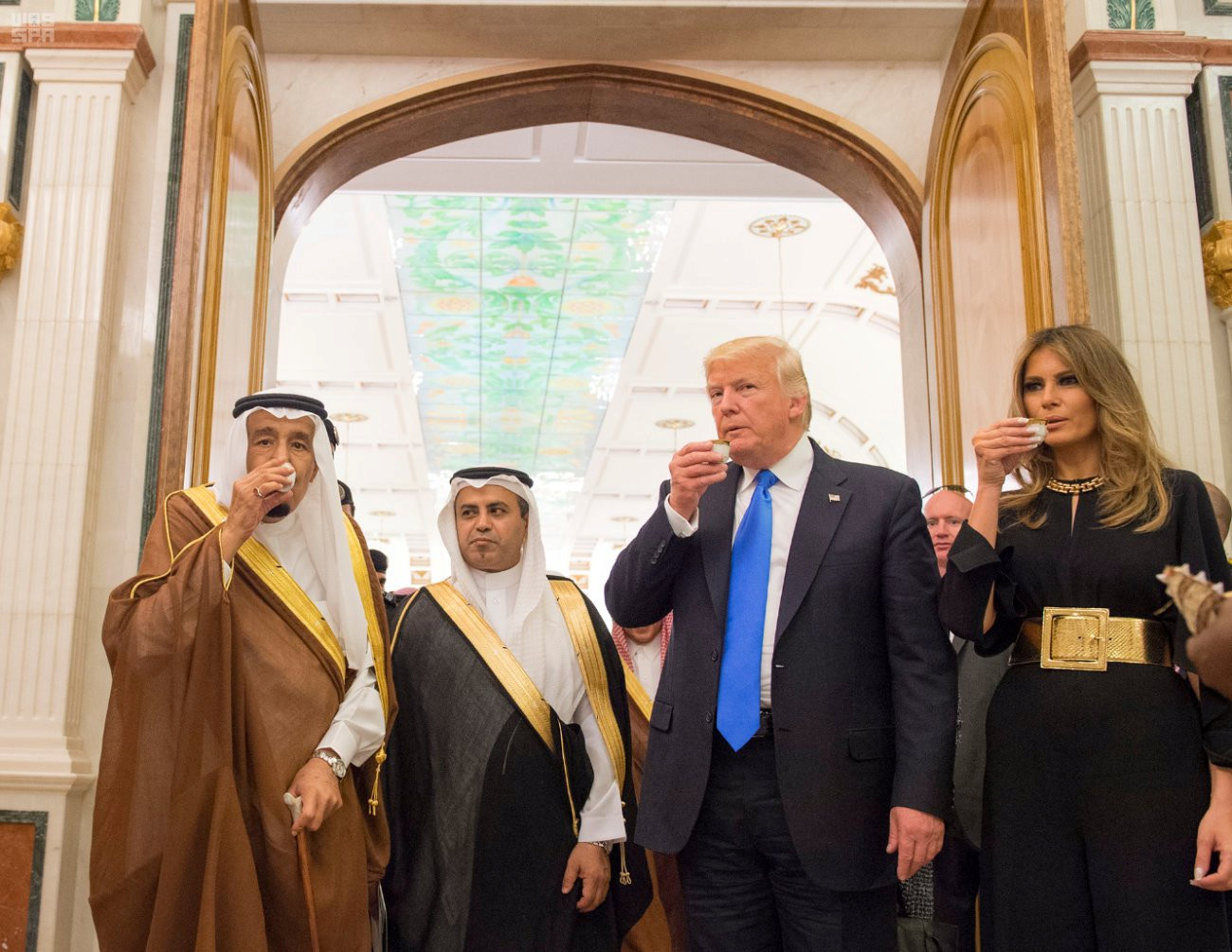Король Саудовской Аравии Салман ибн Абдул-Азиз Аль Сауд, президент США Дональд Трамп с супругой Меланьей. Фото: &copy;REUTERS