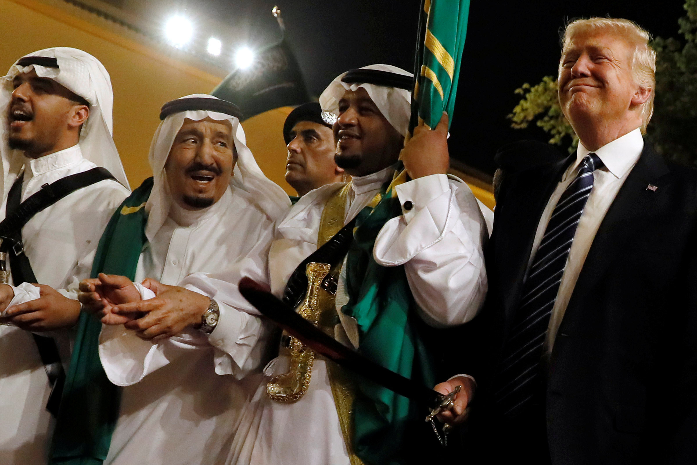 Король Саудовский Аравии Салман ибн Абдул-Азиз Аль Сауд и президент США Дональд Трамп. &nbsp;Фото: &copy;REUTERS/Jonathan Ernst