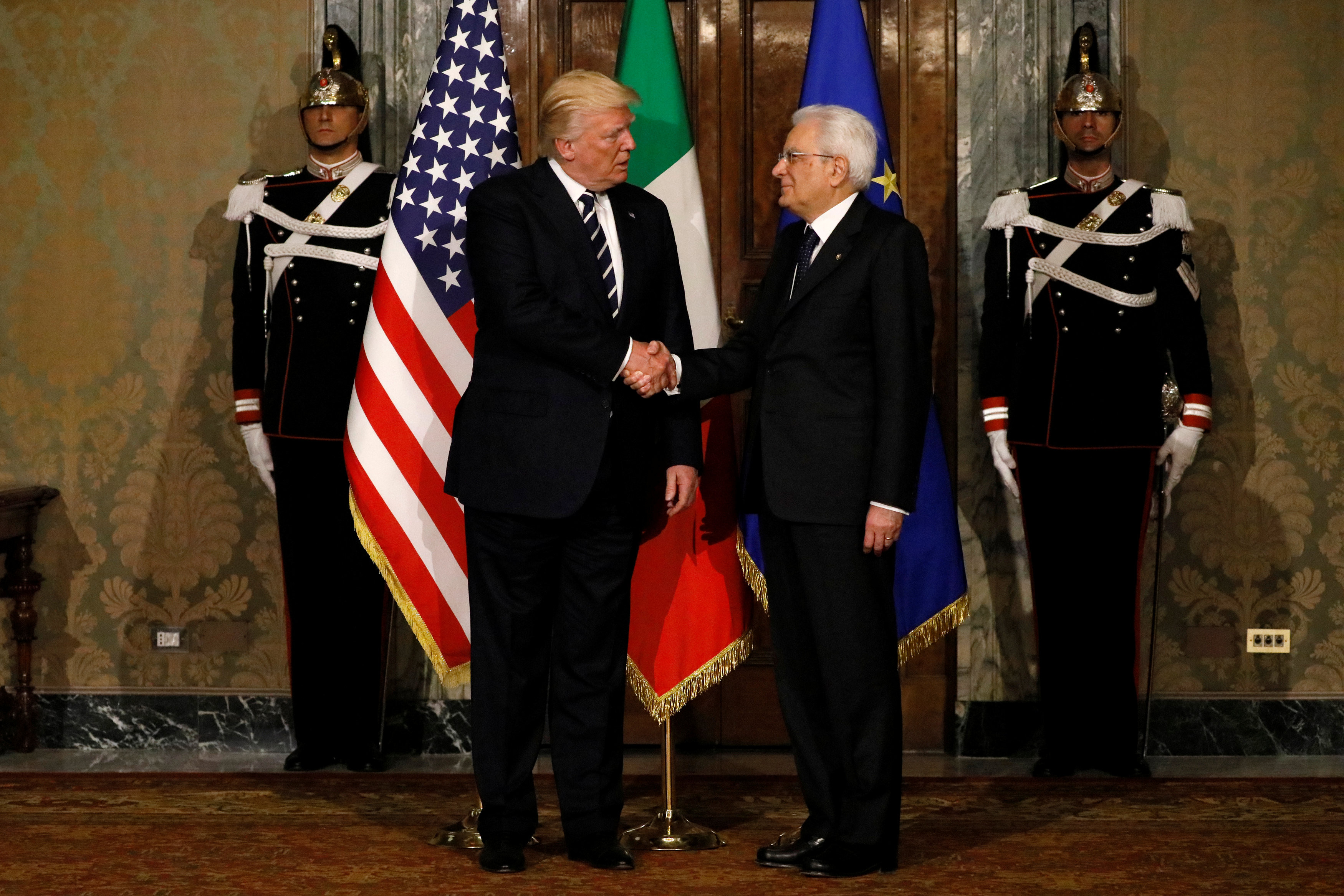 Президент США Дональд Трамп и президент Италии Серджо Маттарелла. Фото: &copy;&nbsp;REUTERS/Jonathan Ernst