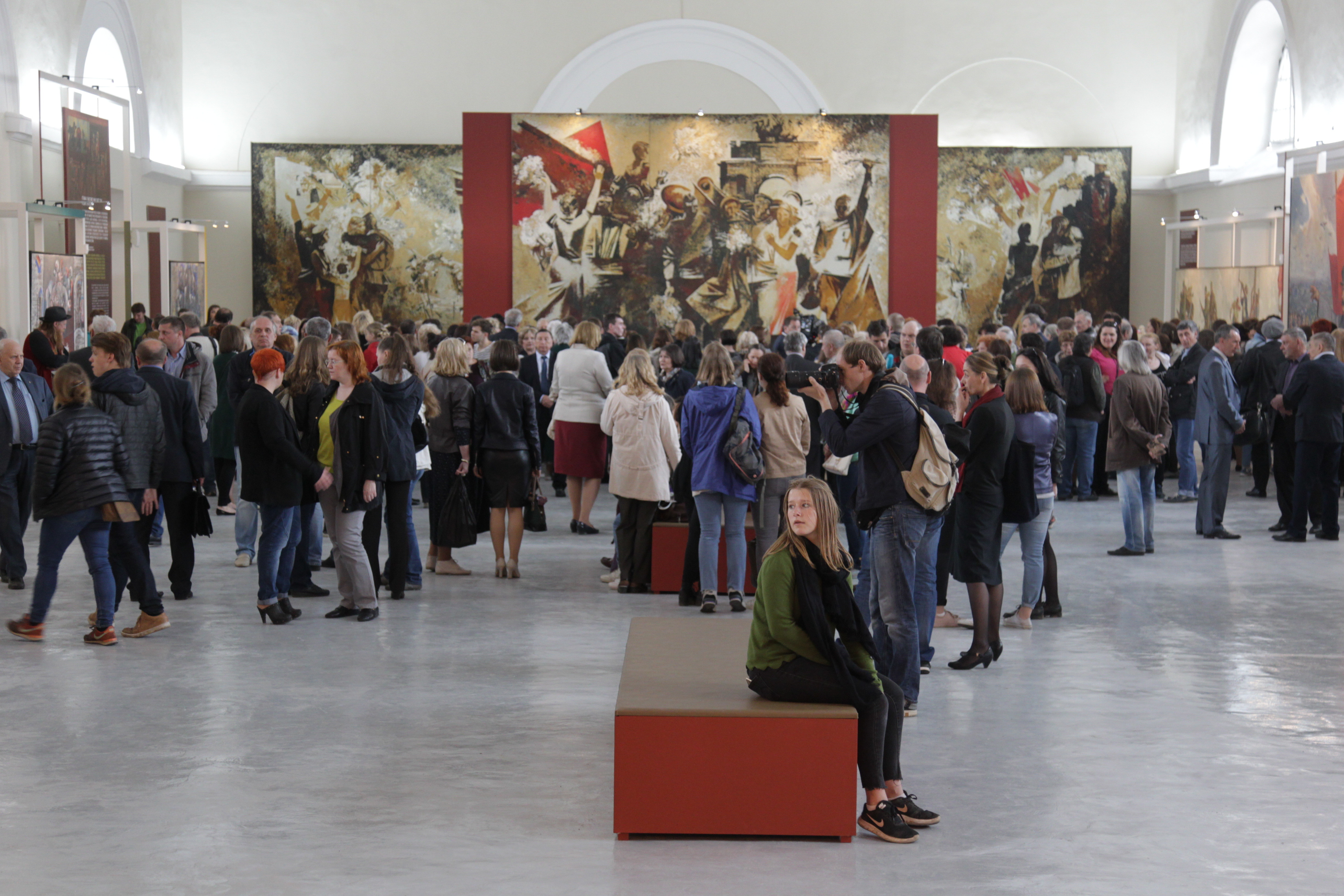 Выставки спб. Выставка в Петербурге. Выставки в Питере. Манеж СПБ выставки. Выставки живопись Питер.