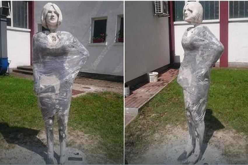 Скульптура Меланьи Трамп. Фото: Facebook