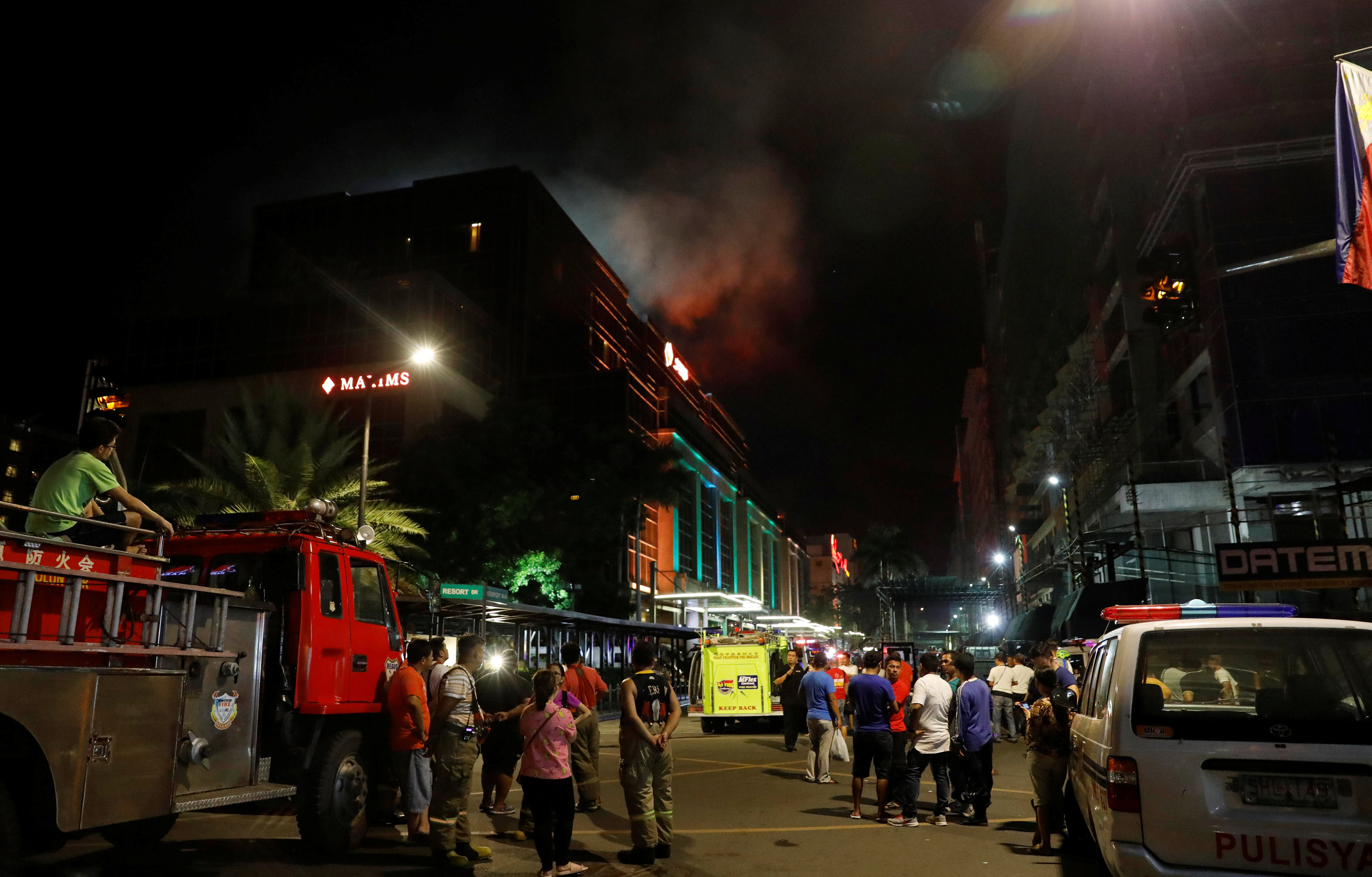 У атакованного отеля в Маниле. Фото: &copy;&nbsp;REUTERS/Erik De Castro 