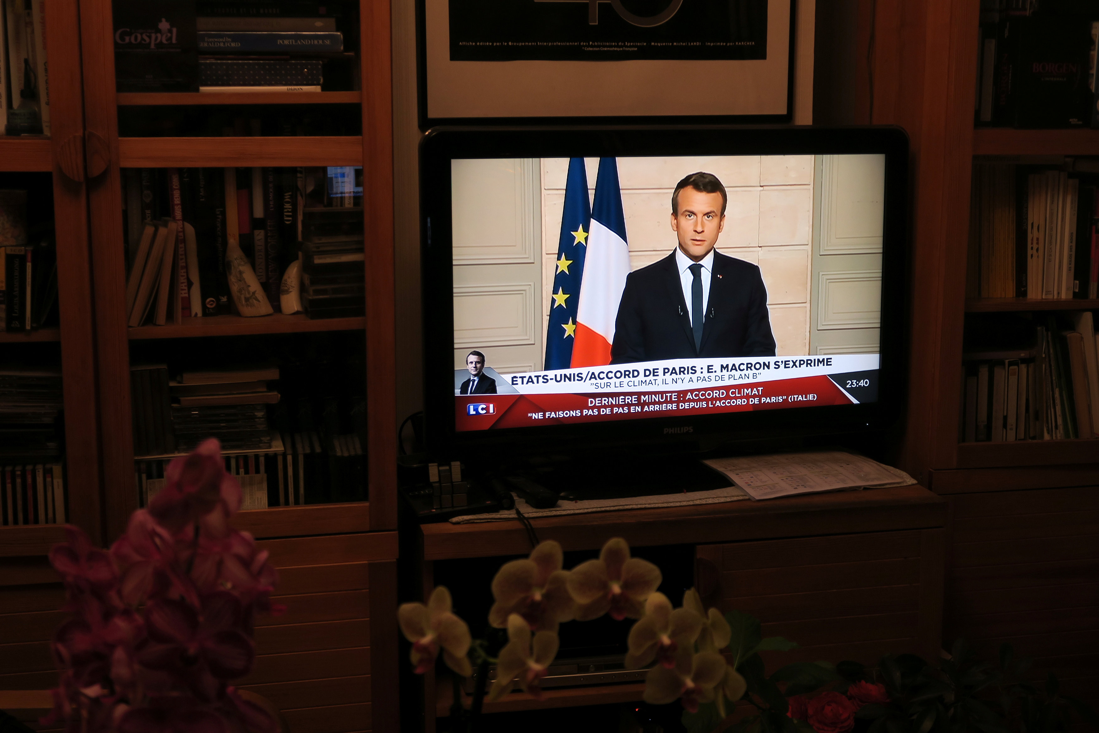 Выступление Эммануэля Макрона по вопросу Парижского соглашения. Фото: &copy;&nbsp;REUTERS/John Schults