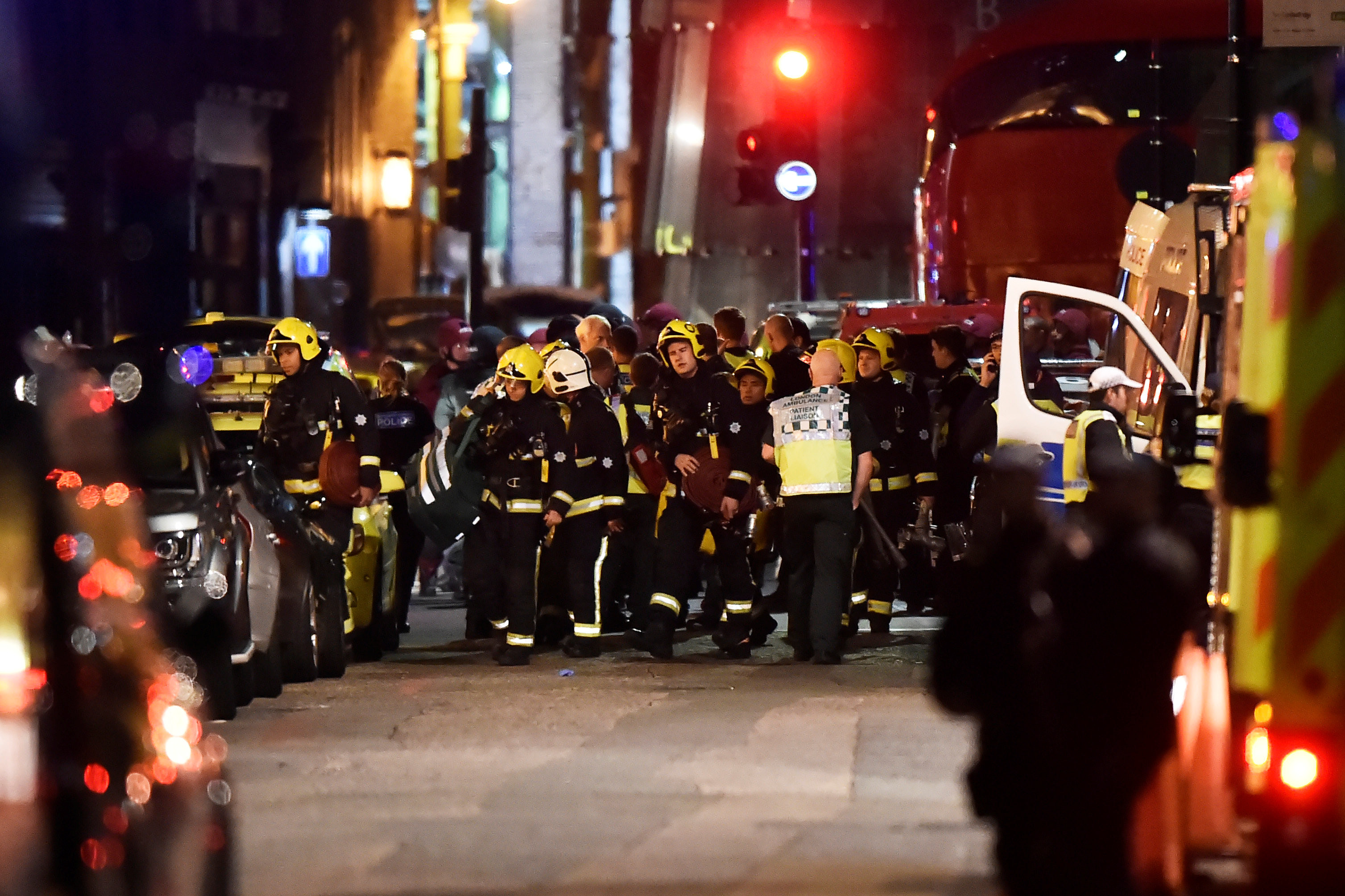 Полиция на месте атаки в Лондоне. Фото: &copy;&nbsp;REUTERS/Hannah McKay