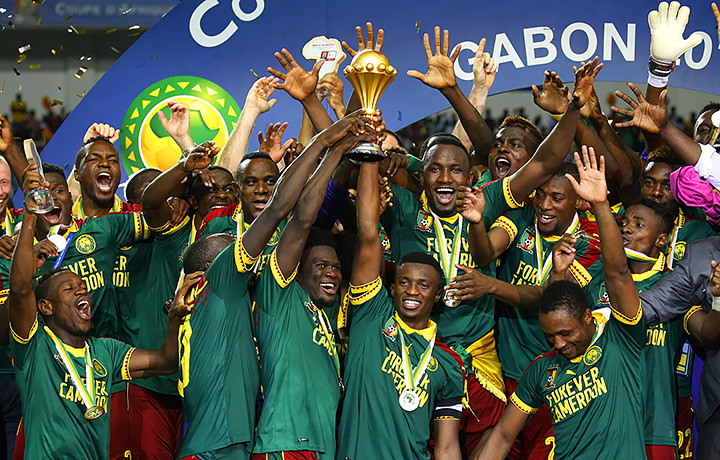 Сборная Камеруна празднует победу на Кубке Африки — 2017. Фото: REUTERS