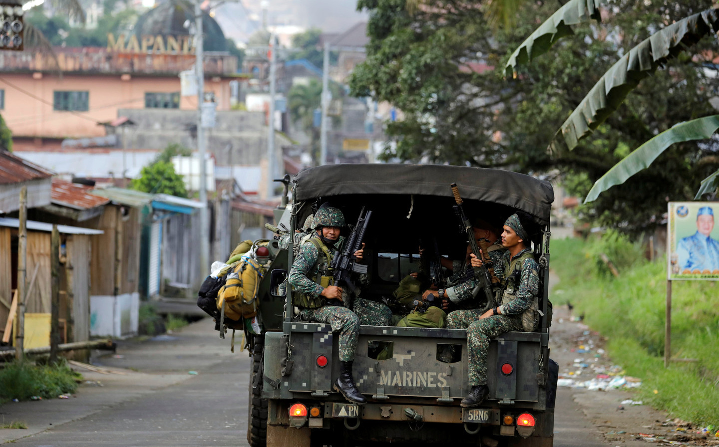 Филиппинские морские пехотинцы в Марави. Фото: &copy;&nbsp;REUTERS/Erik De Castro