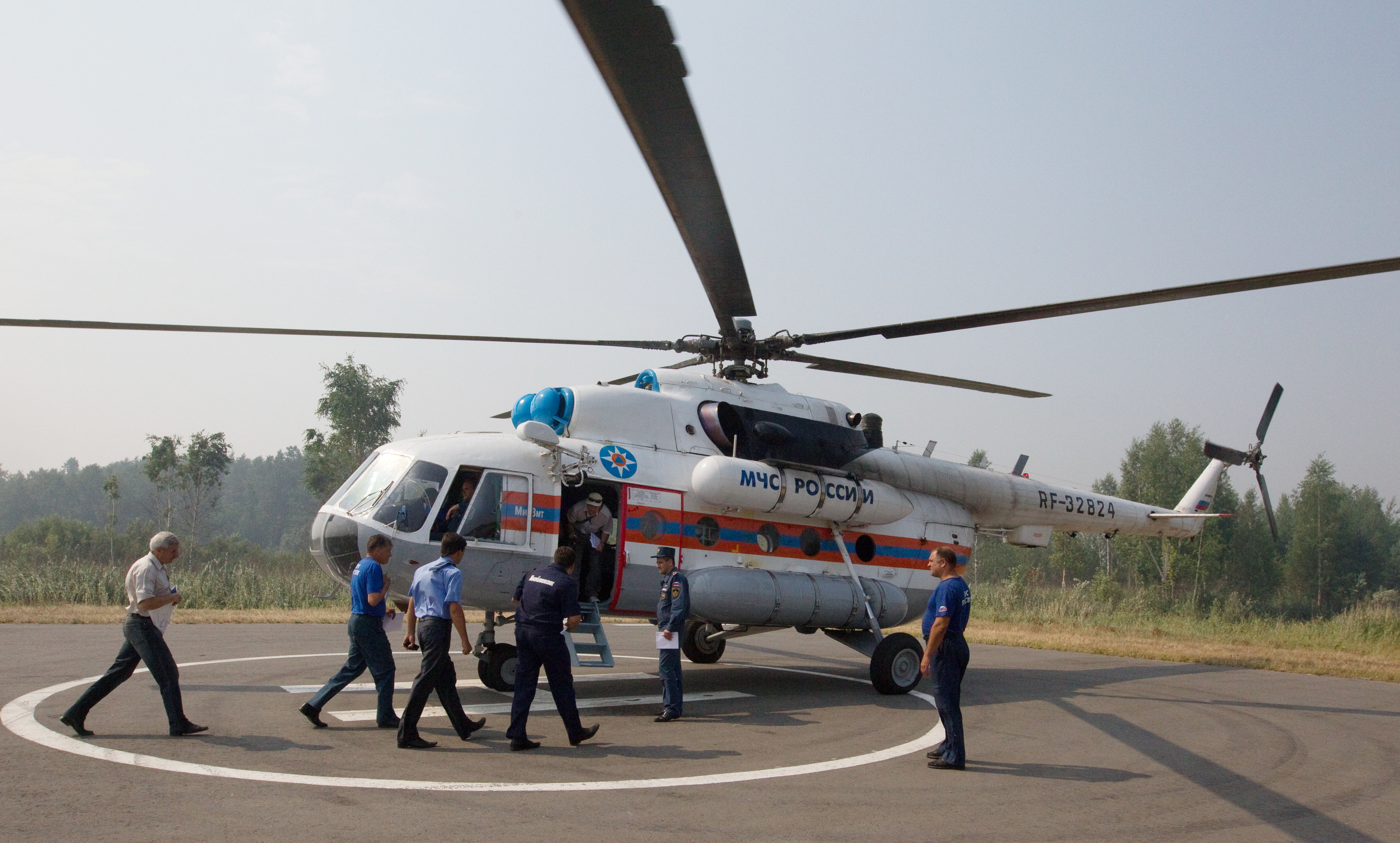 Вертолёт Ми-8 МЧС РФ.
Фото: &copy; РИА Новости/Илья Питалев