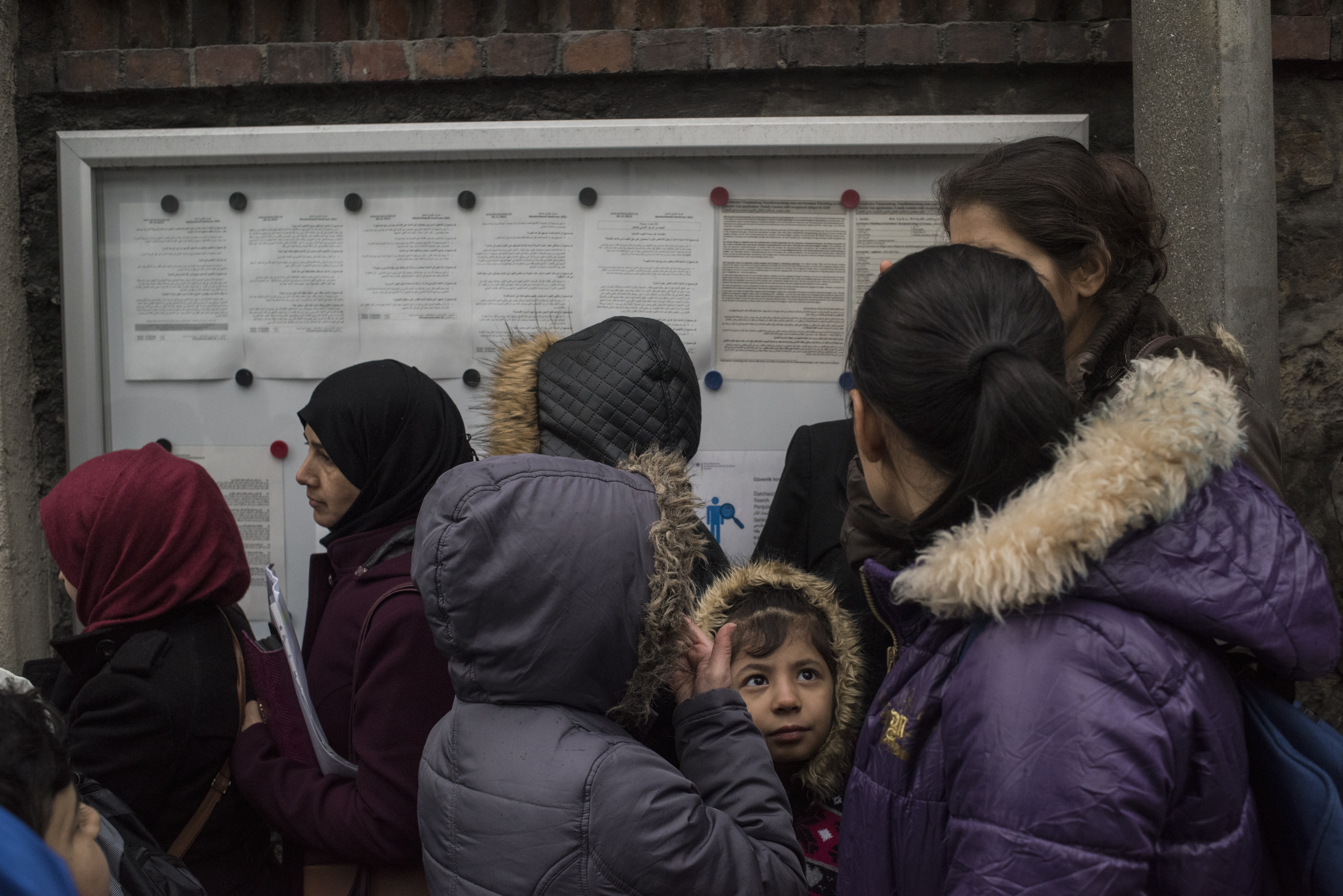 Сирийские беженцы в очереди в консульство Германии. Фото: &copy; РИА Новости/Валерий Мельников