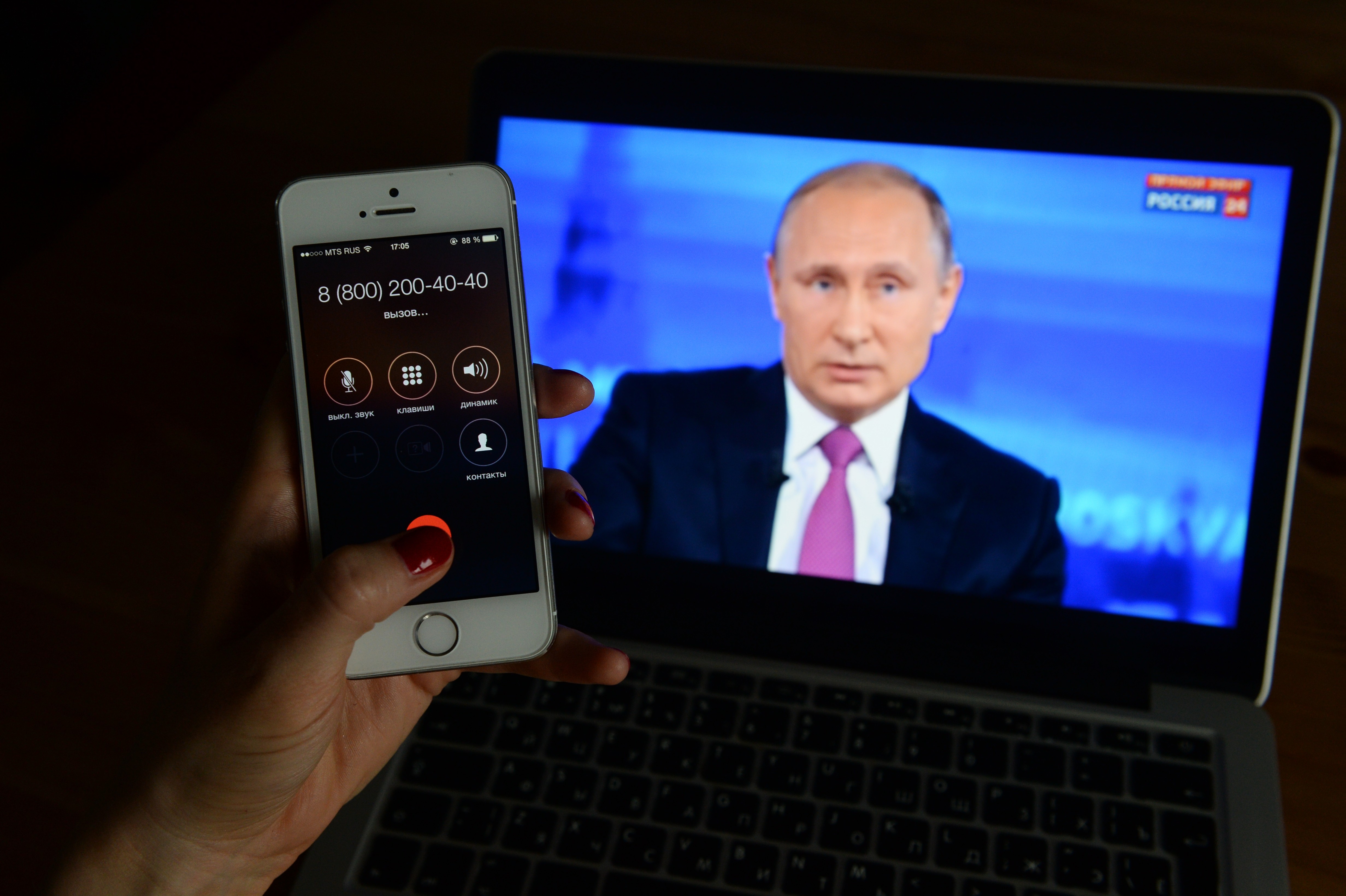 Трансляция "Прямой линии с Владимиром Путиным". Фото: &copy; РИА Новости/Александр Кряжев