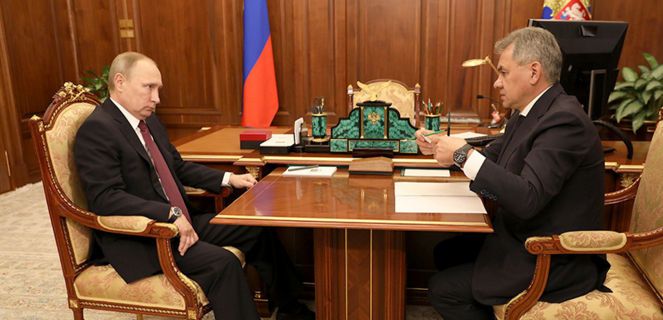 Владимир Путин и Сергей Шойгу. Фото: &copy;L!FE





