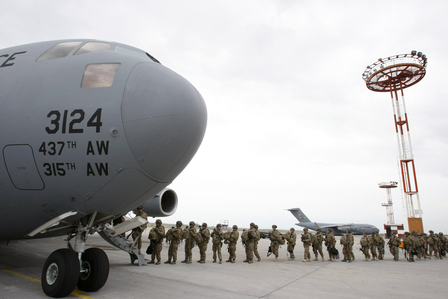 Военные США перед отправкой в Афганистан. Фото: &copy; РИА Новости/Владимир Пирогов