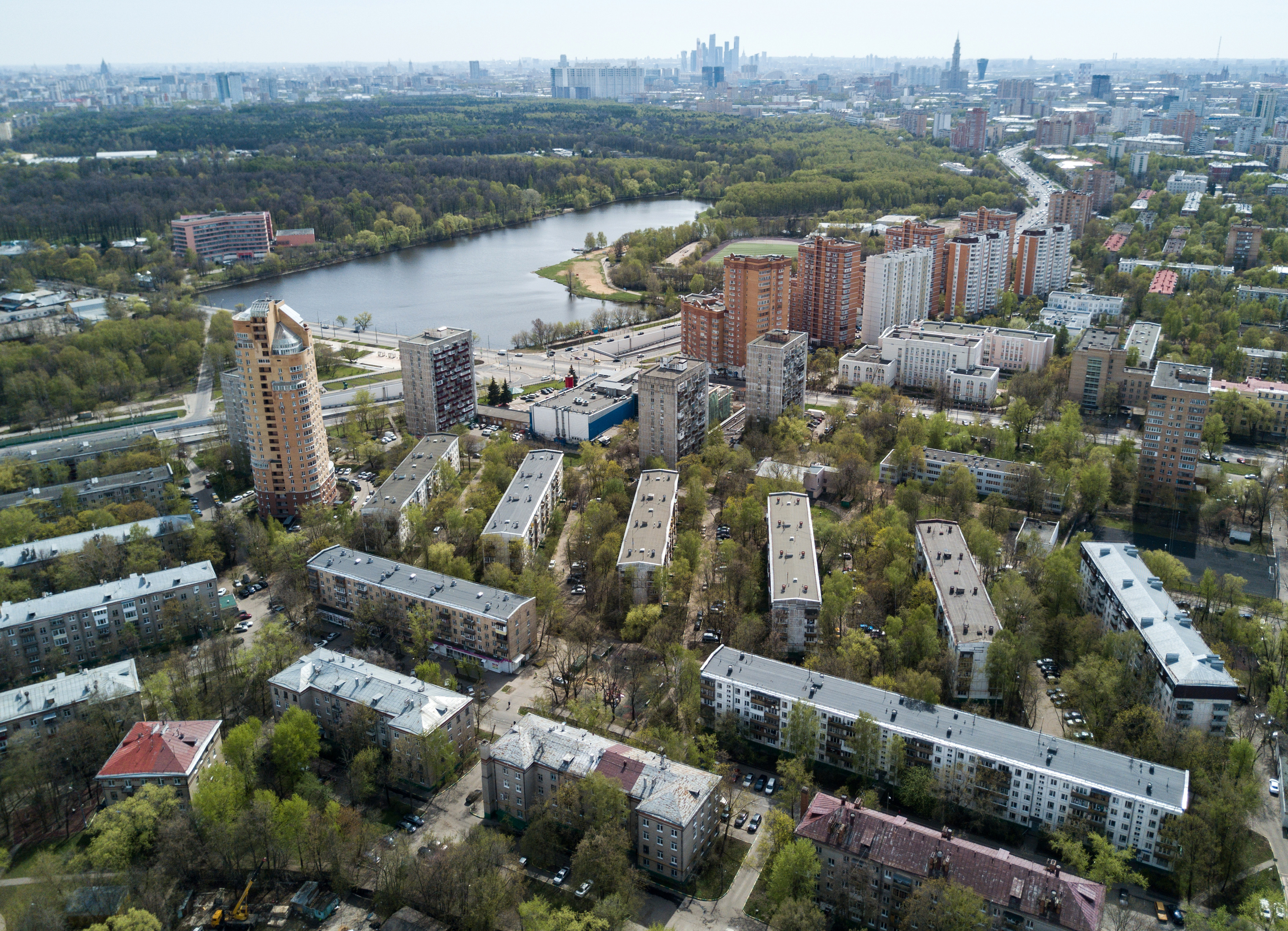 Пятиэтажные жилые дома в районе Коптево в Москве, включенные в программу реновации.&nbsp;Фото: &copy; РИА Новости/Максим Блинов