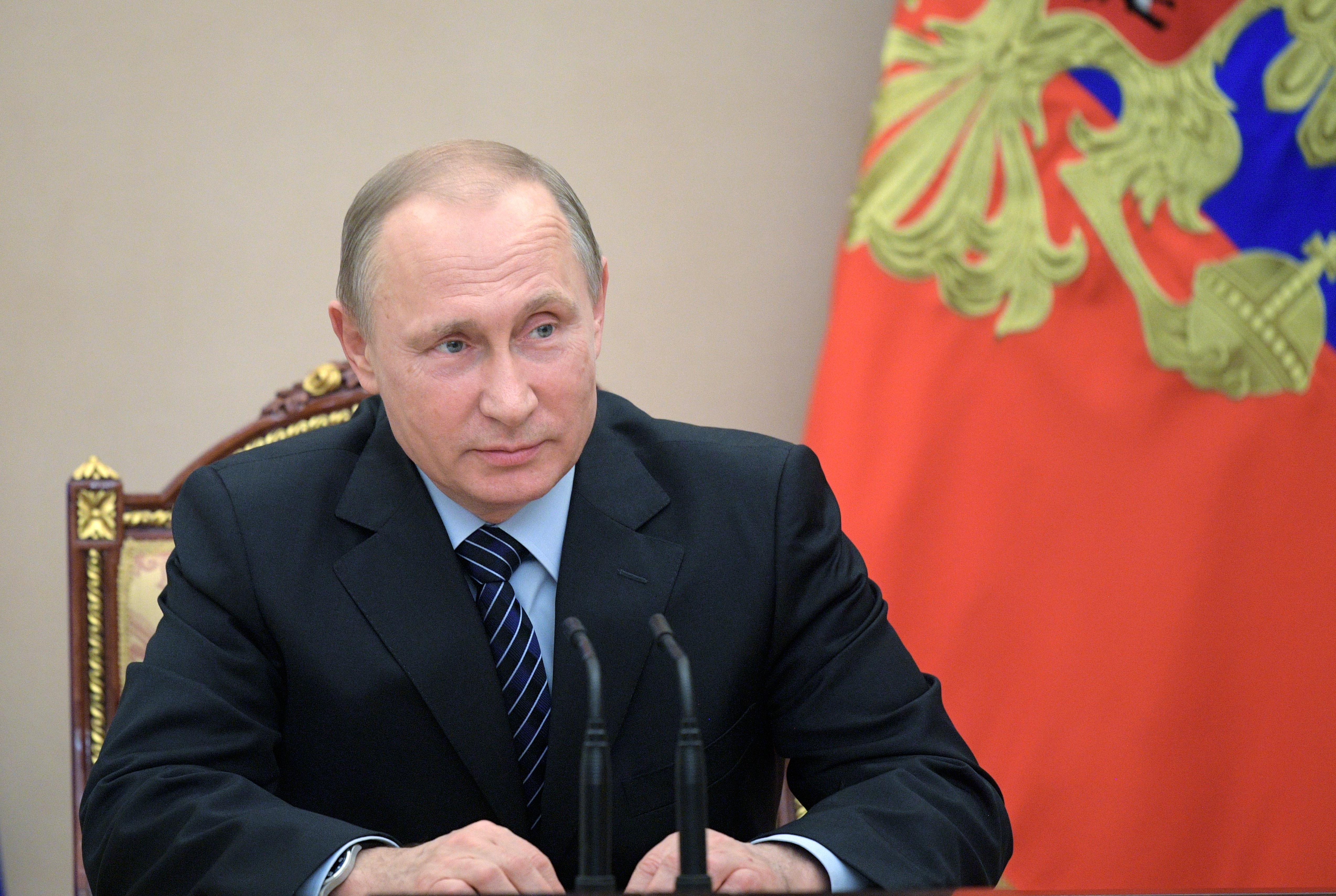 Кремлин ру сайт президента указы. Фото Путина для кабинета.