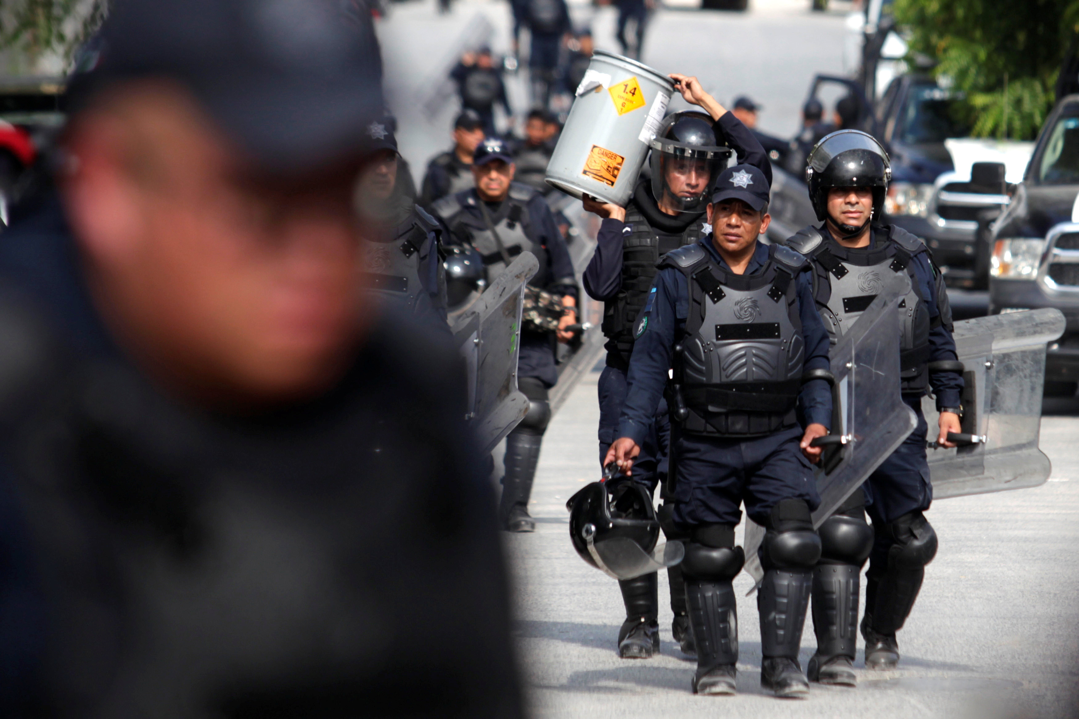 Полицейские в Мексике. 