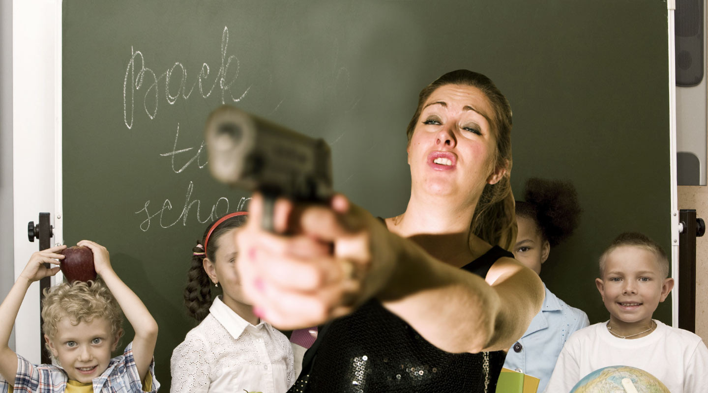 Училка пришла в школу. Школьник с оружием в школе. Злые дети в школе. Злые учителя в школе. Учитель и ученик.