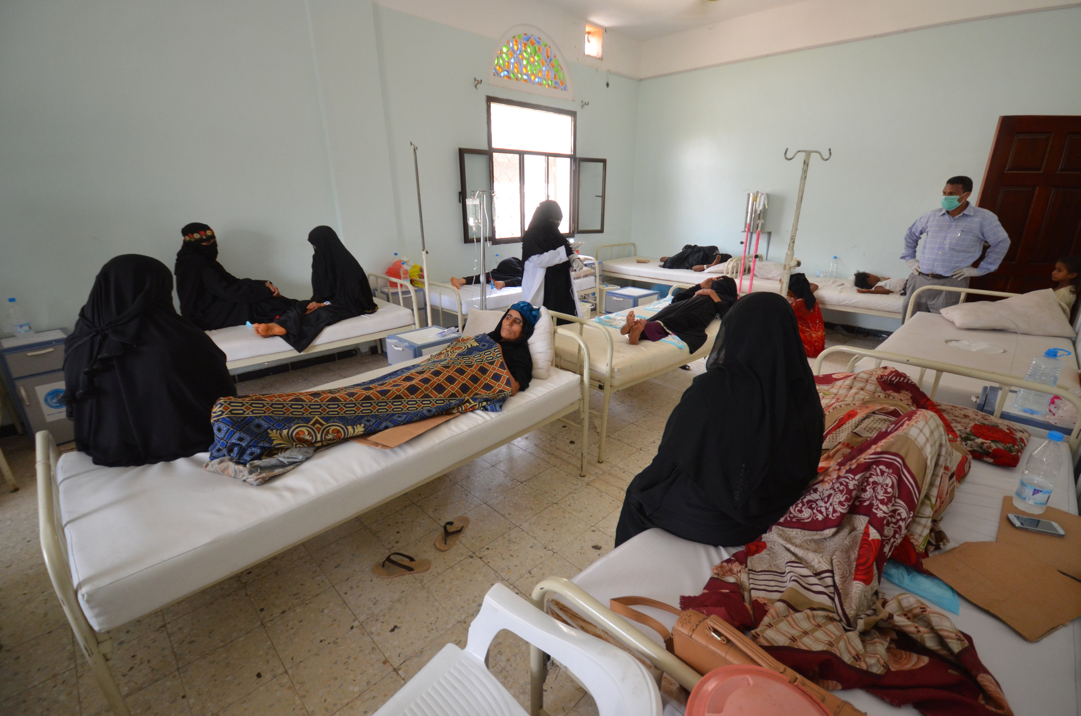 Госпиталь для больных холерой в Ходейде. Фото: &copy;&nbsp;REUTERS/Abduljabbar Zeyad