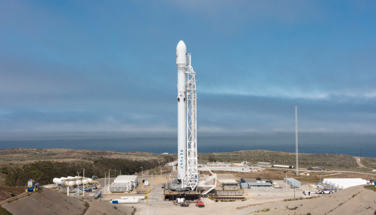 Ракета Falcon 9. Фото: Twitter/SpaceX