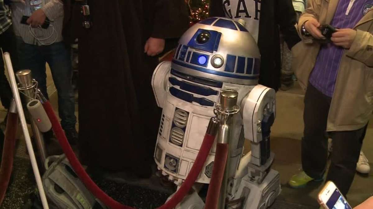 Робот R2-D2. Фото: кадр из видео Reuters-TV