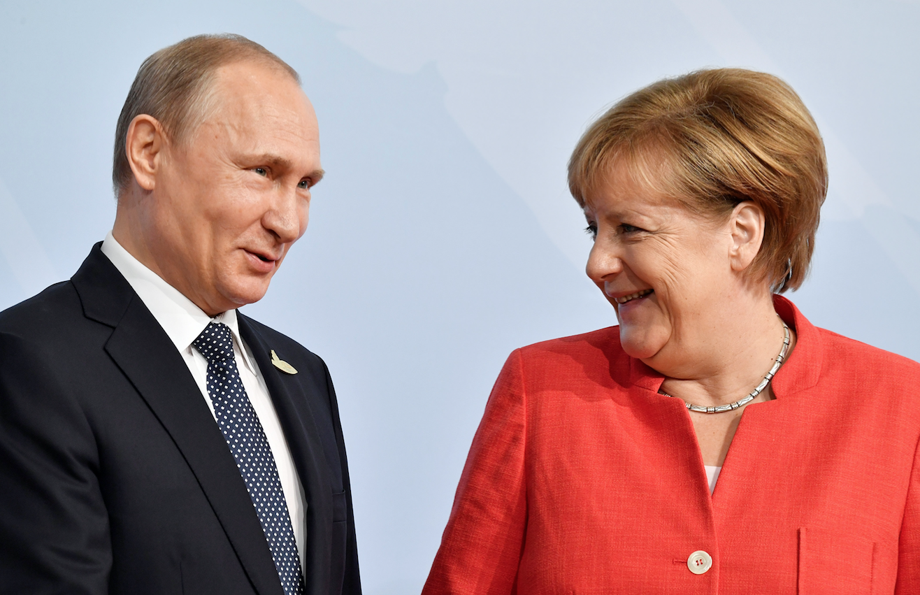 Владимир Путин и Ангела Меркель. Фото: &copy; REUTERS