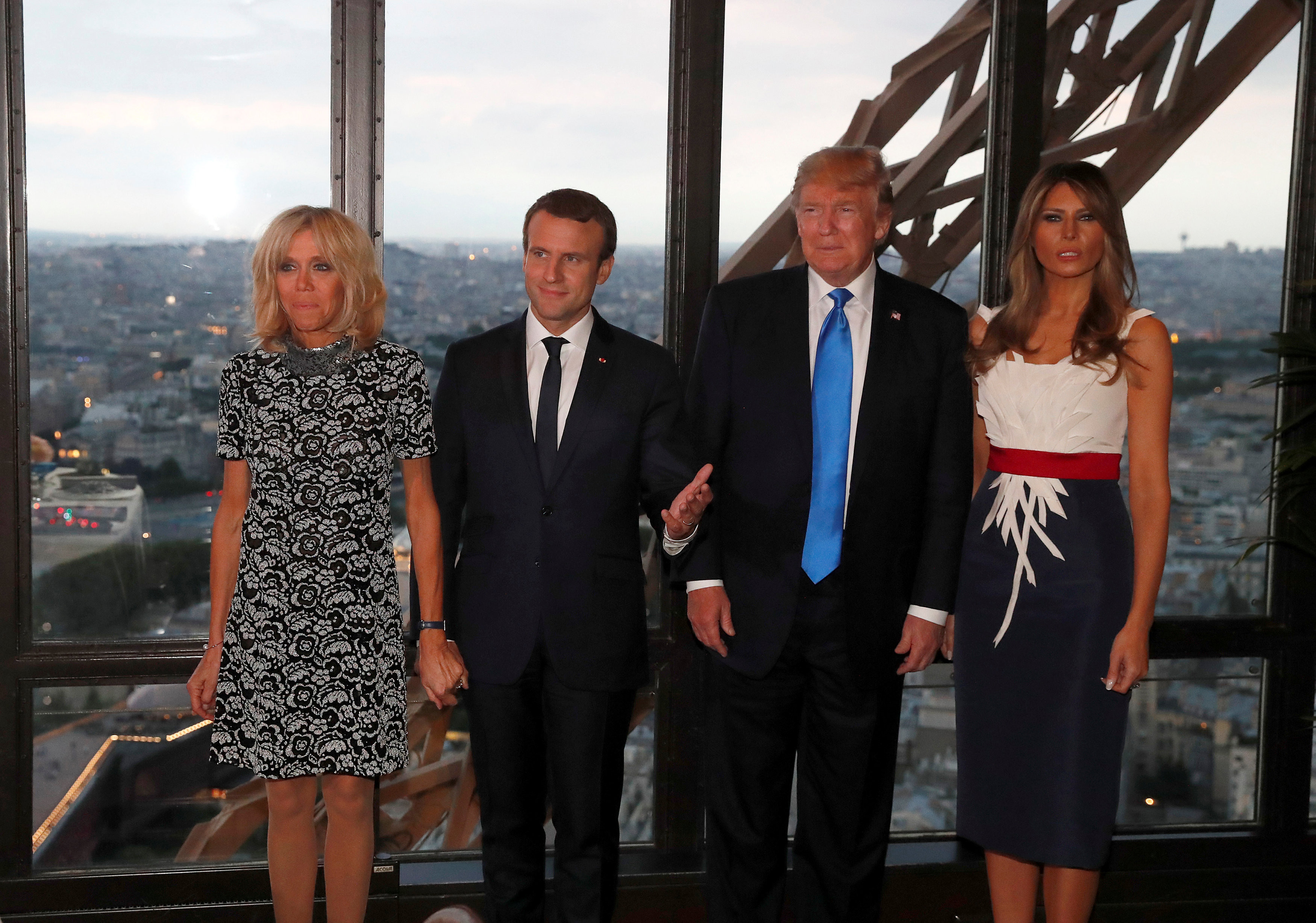 Президенты Франции и США с супругами. Фото: &copy;&nbsp;REUTERS/Yves Herman