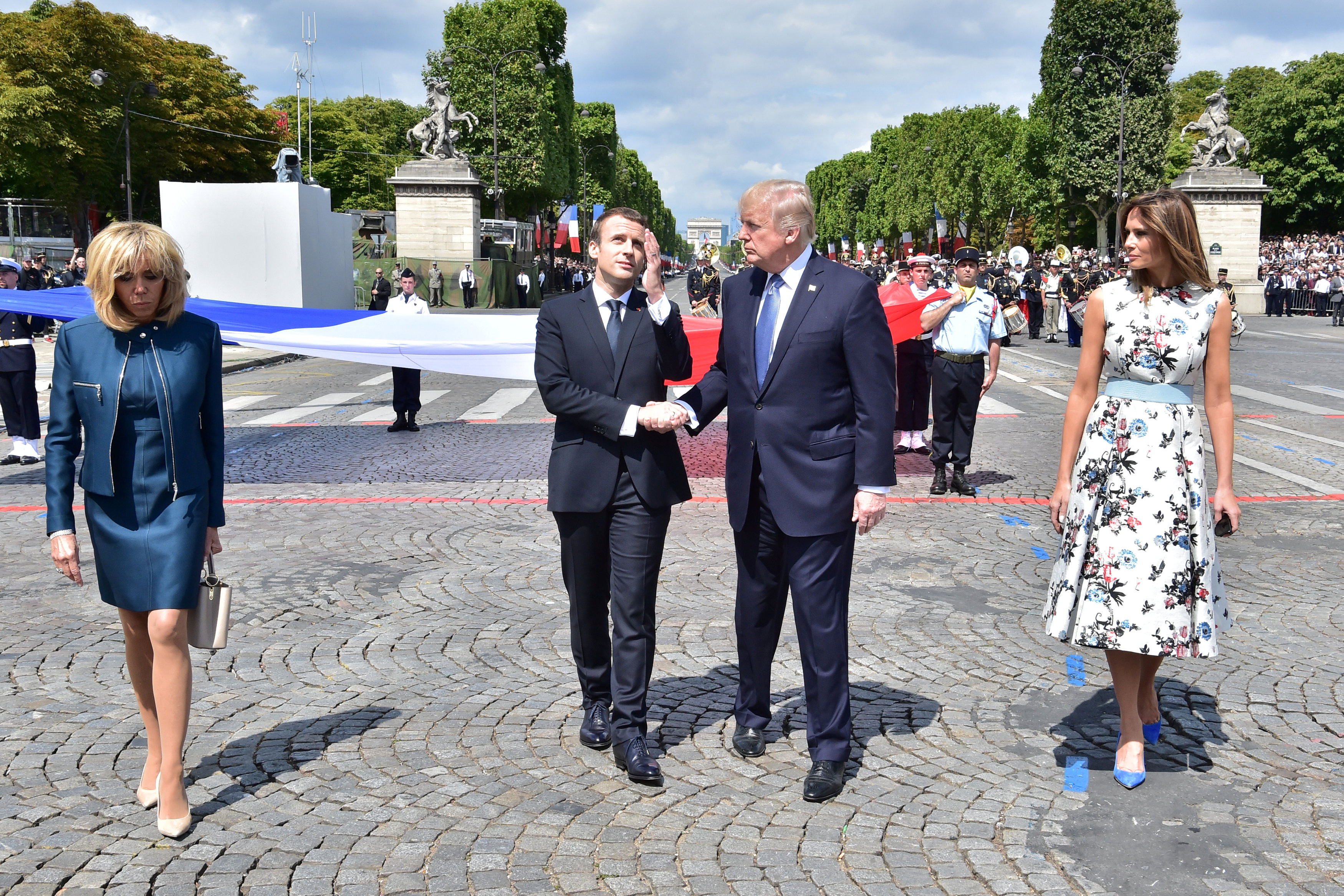 Президенты Франции и США Эммануэль Макрон и Дональд Трамп с супругами. Фото: &copy;&nbsp;REUTERS/Christophe Archambault