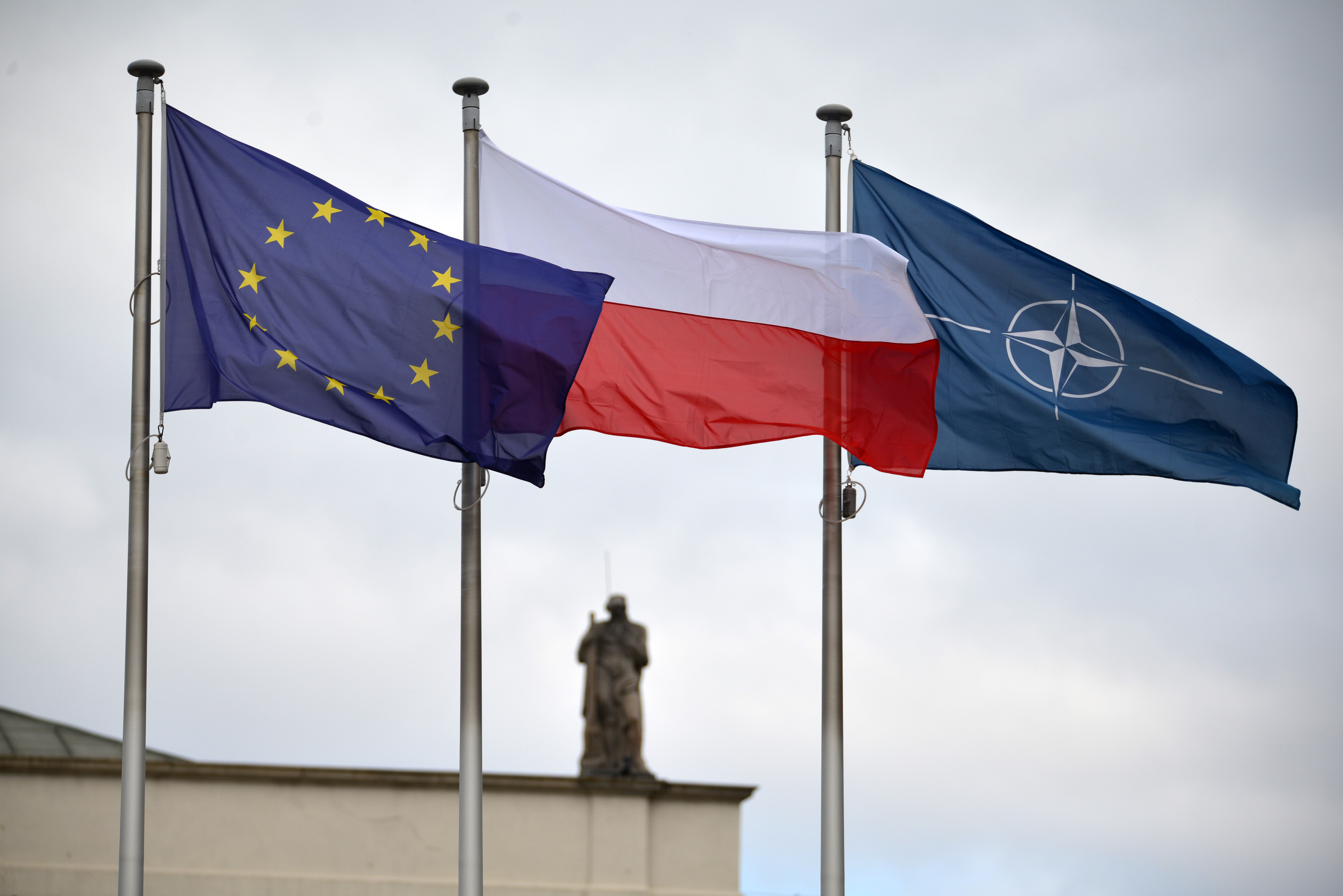 Флаги Евросоюза, Польши и НАТО. Фото: &copy; РИА Новости/Алексей Витвицкий