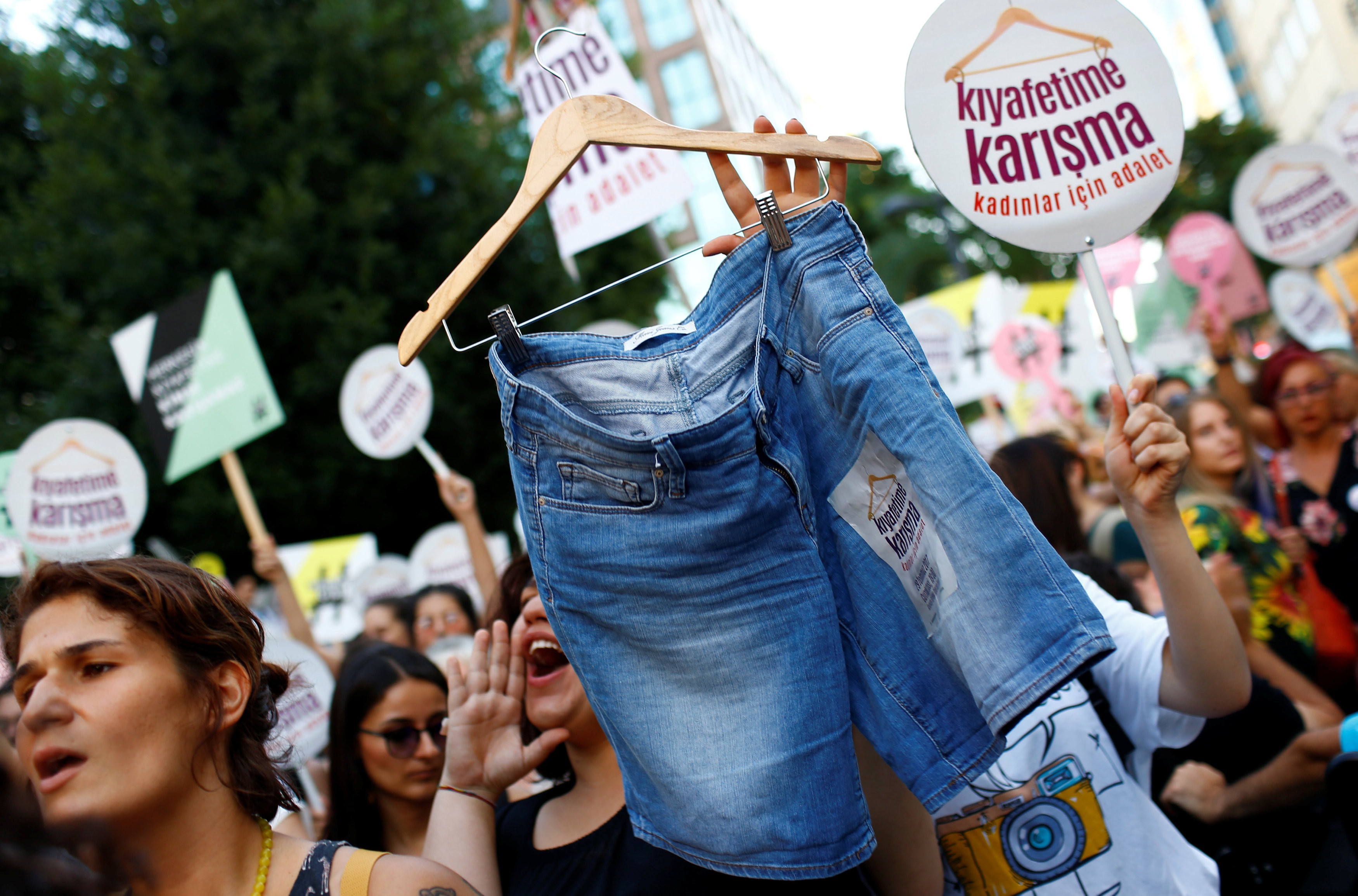 Акция протеста в Стамбуле. Фото: &copy;&nbsp;REUTERS/Murad Sezer