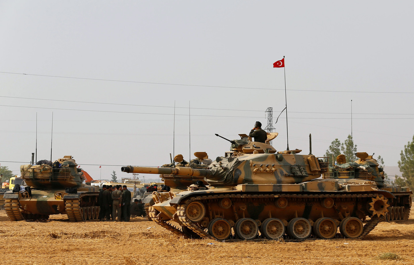 Турецкие танки. Фото: &copy;REUTERS/Umit Bektas
