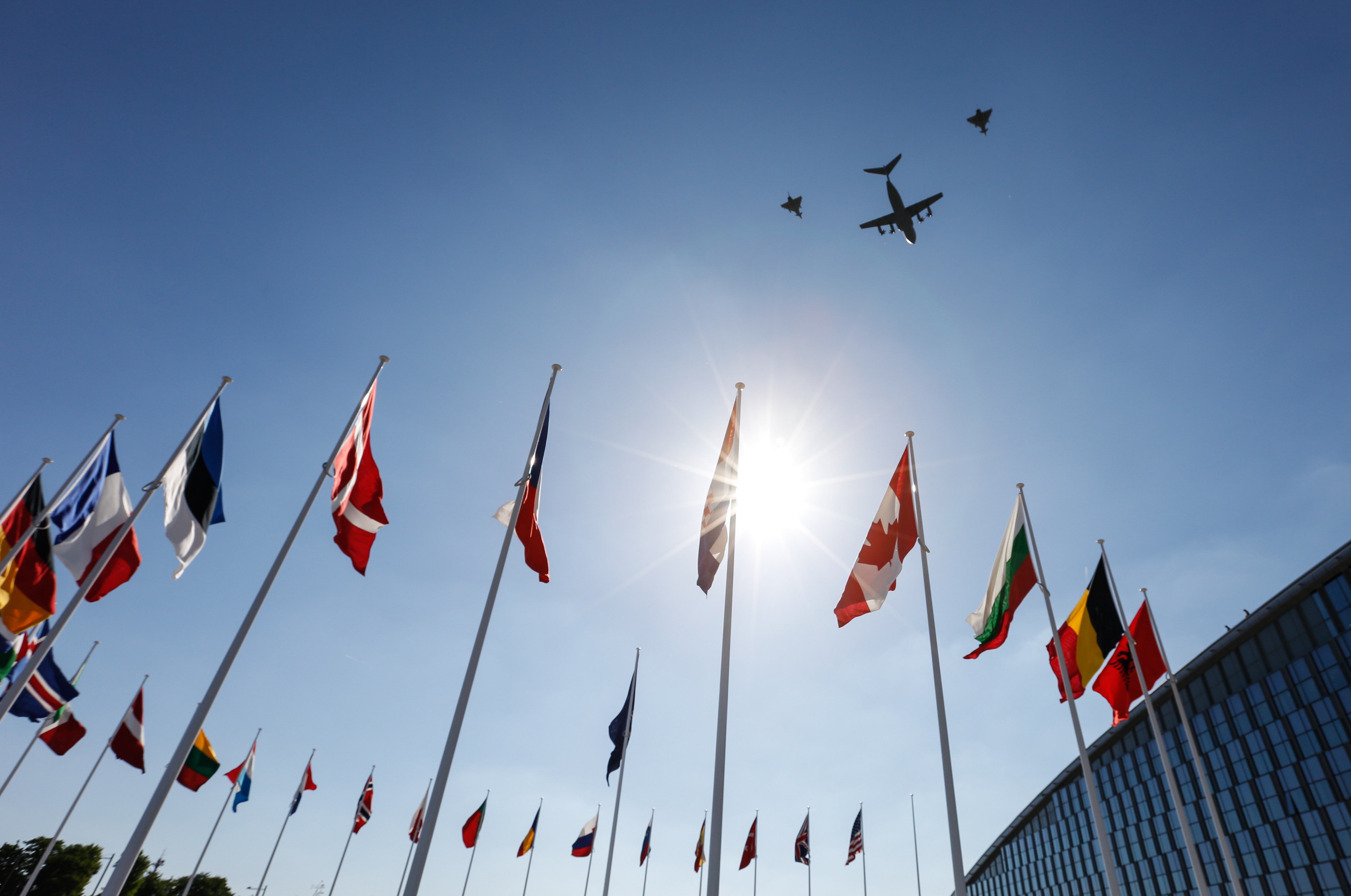 Флаги стран-членов НАТО. Фото: &copy; РИА Новости/Алексей Витвицкий