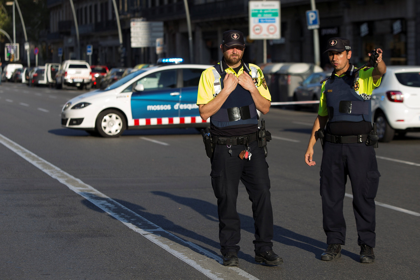 Полицейские в Испании. Фото: &copy; REUTERS/Stringer



