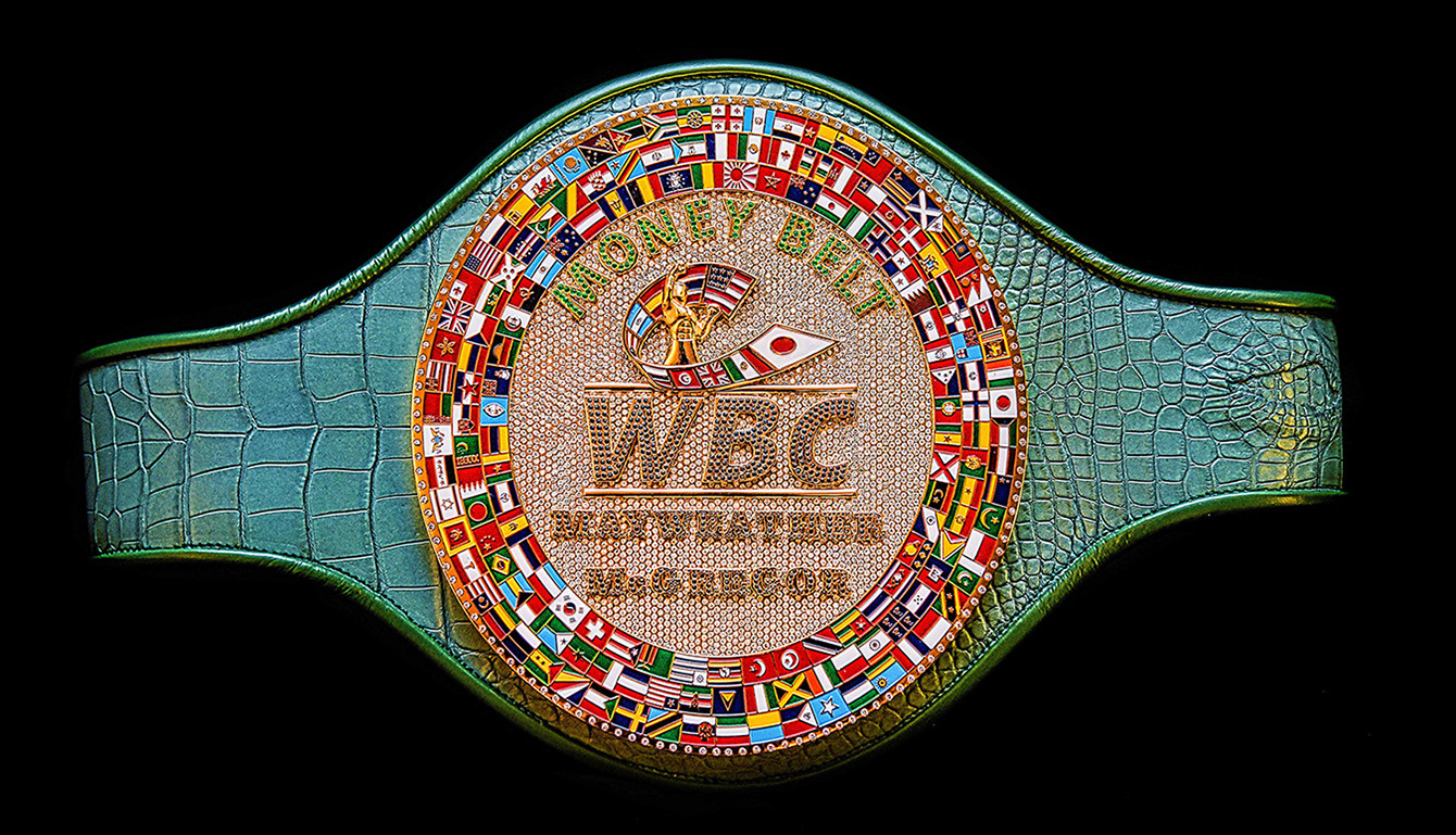 "Денежный пояс" достанется победителю боя между Мейвезером и Макгрегором. Фото: &copy; WBC