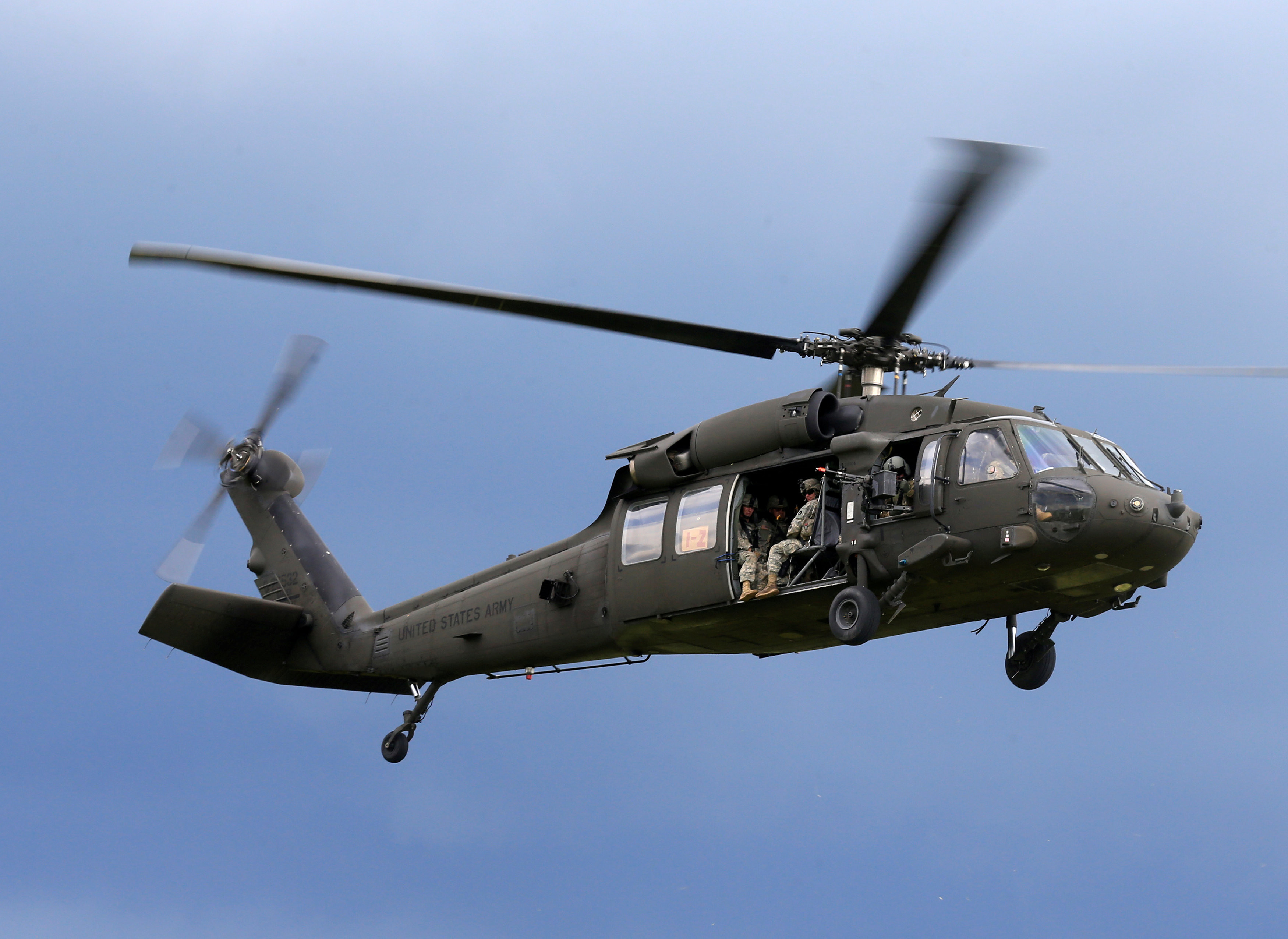 Вертолёт Black Hawk вооружённых сил США. Фото: &copy; REUTERS/Ints Kalnins