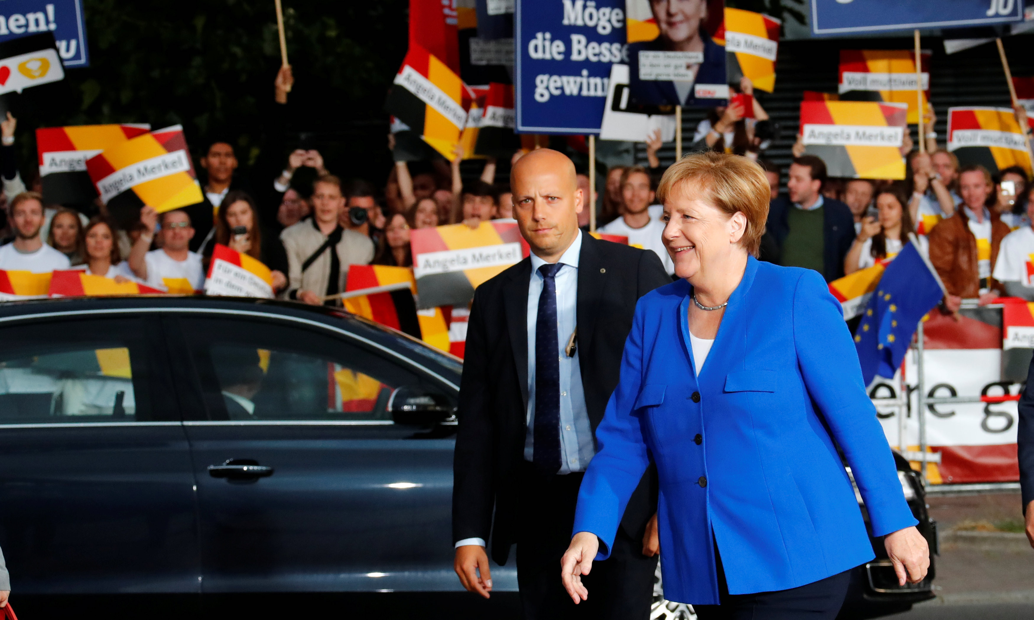 Прибытие Ангелы Меркель на предвыборные теледебаты. Фото: &copy;&nbsp;REUTERS/Fabrizio Bensch
