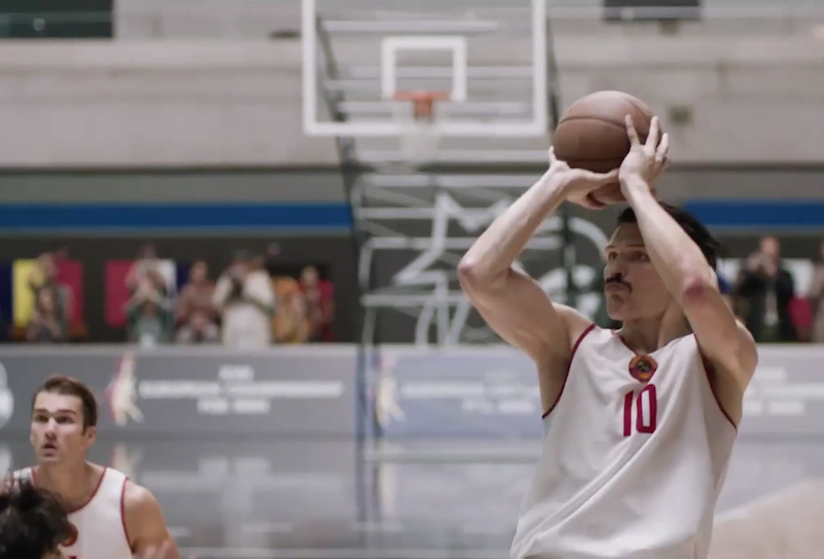 Скриншот трейлера фильма "Движение вверх"